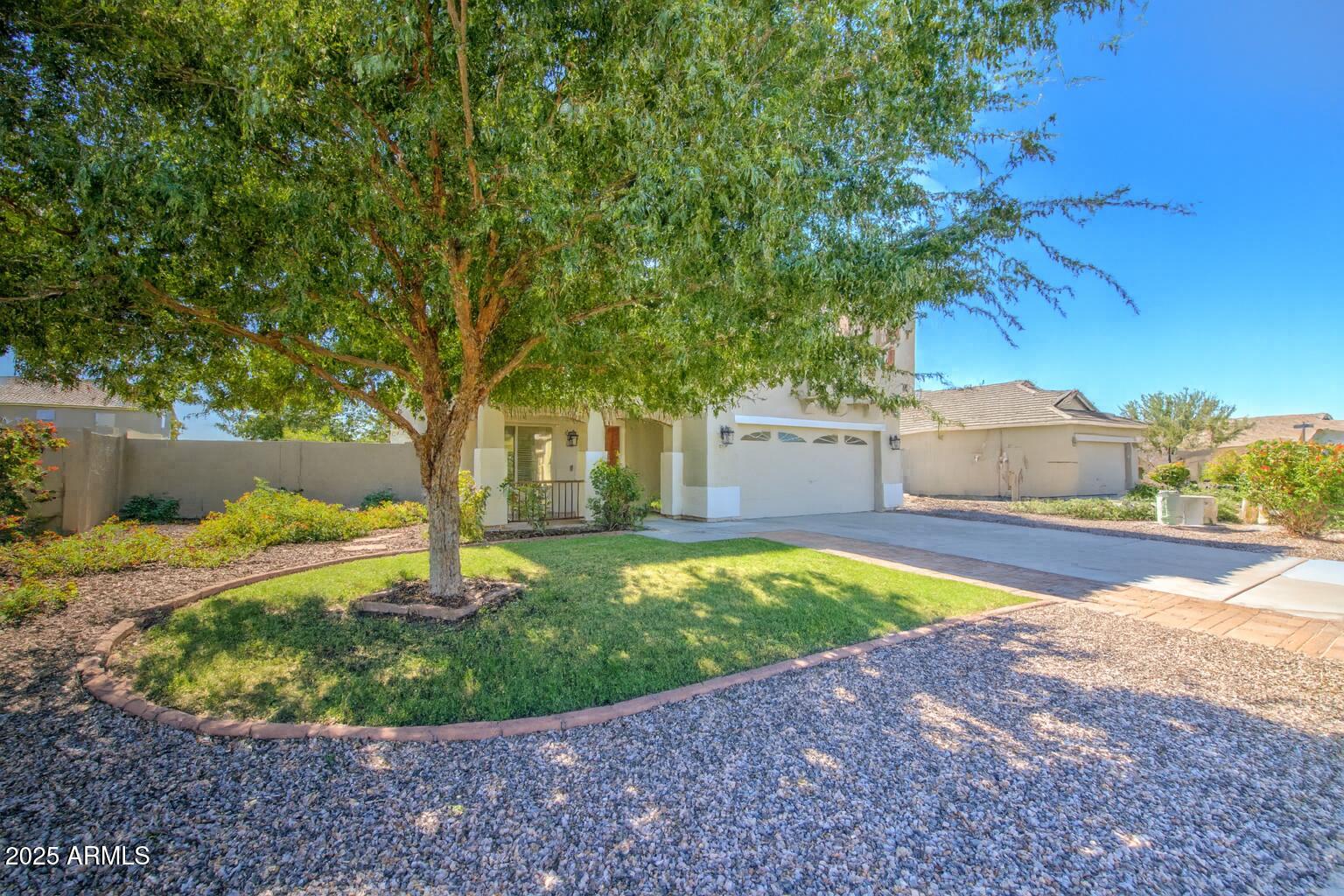 1229 E CHELSEA Drive