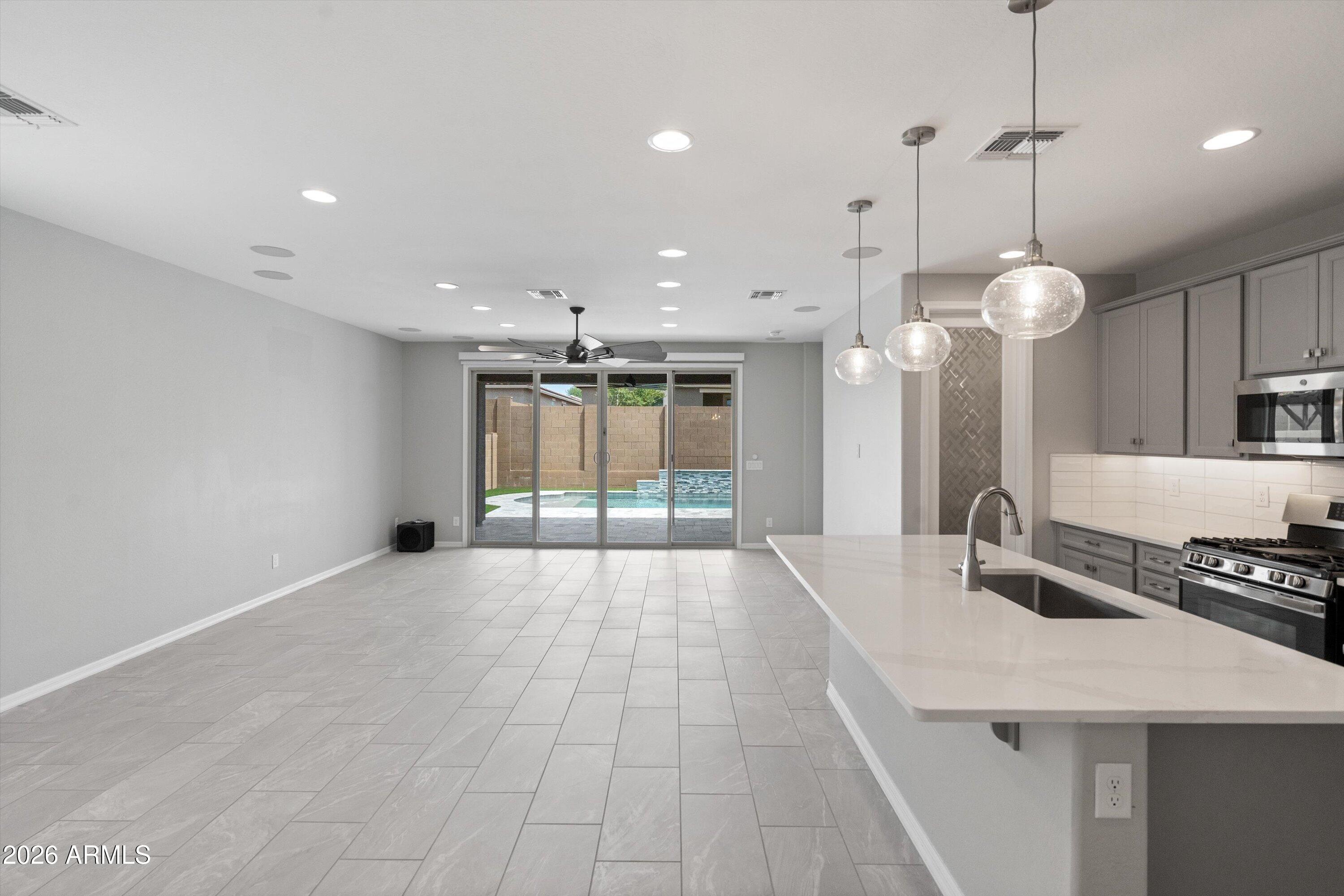 12406 W CITRUS Way