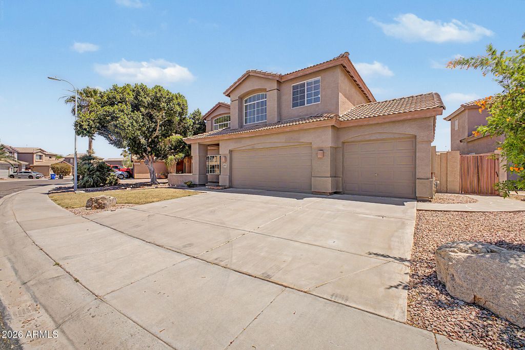 Photo of 16652 S 24th Place, Phoenix, AZ 85048 (MLS # 7025587)