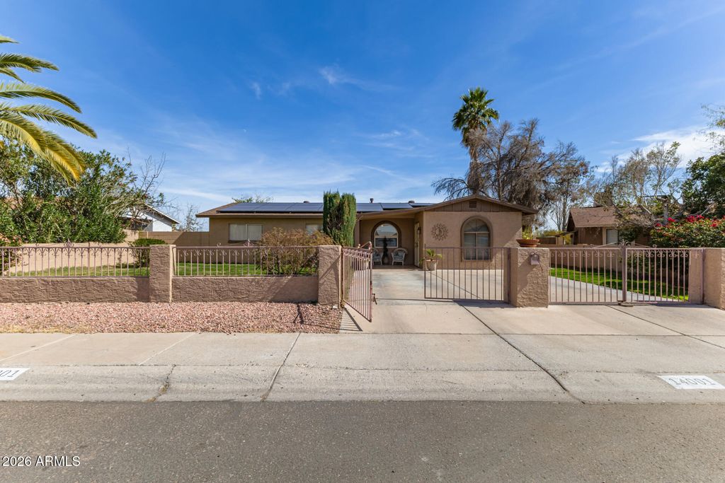 Photo of 14001 N 3rd Avenue, El Mirage, AZ 85335 (MLS # 6988707)