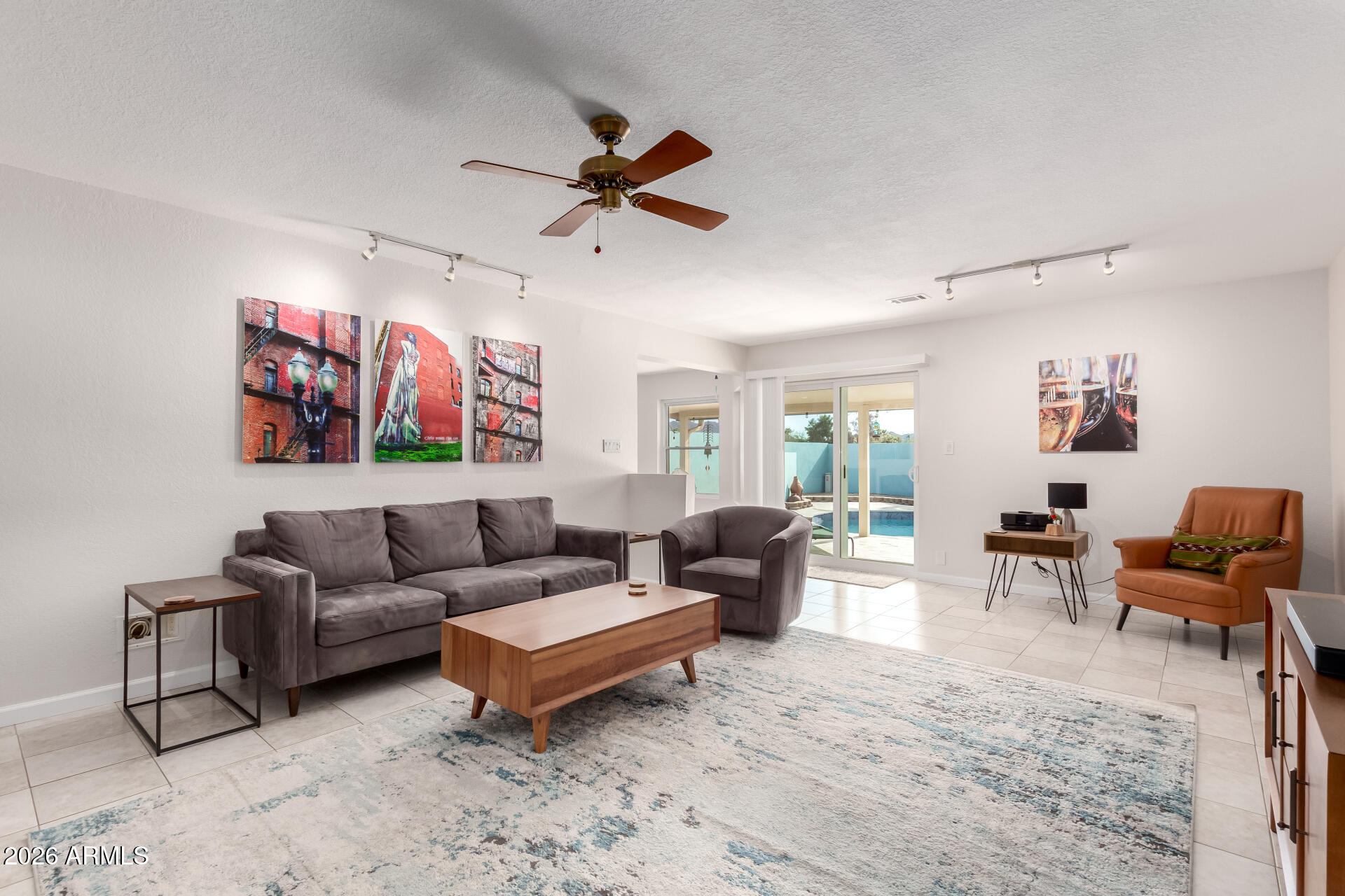 3827 E LARKSPUR Drive