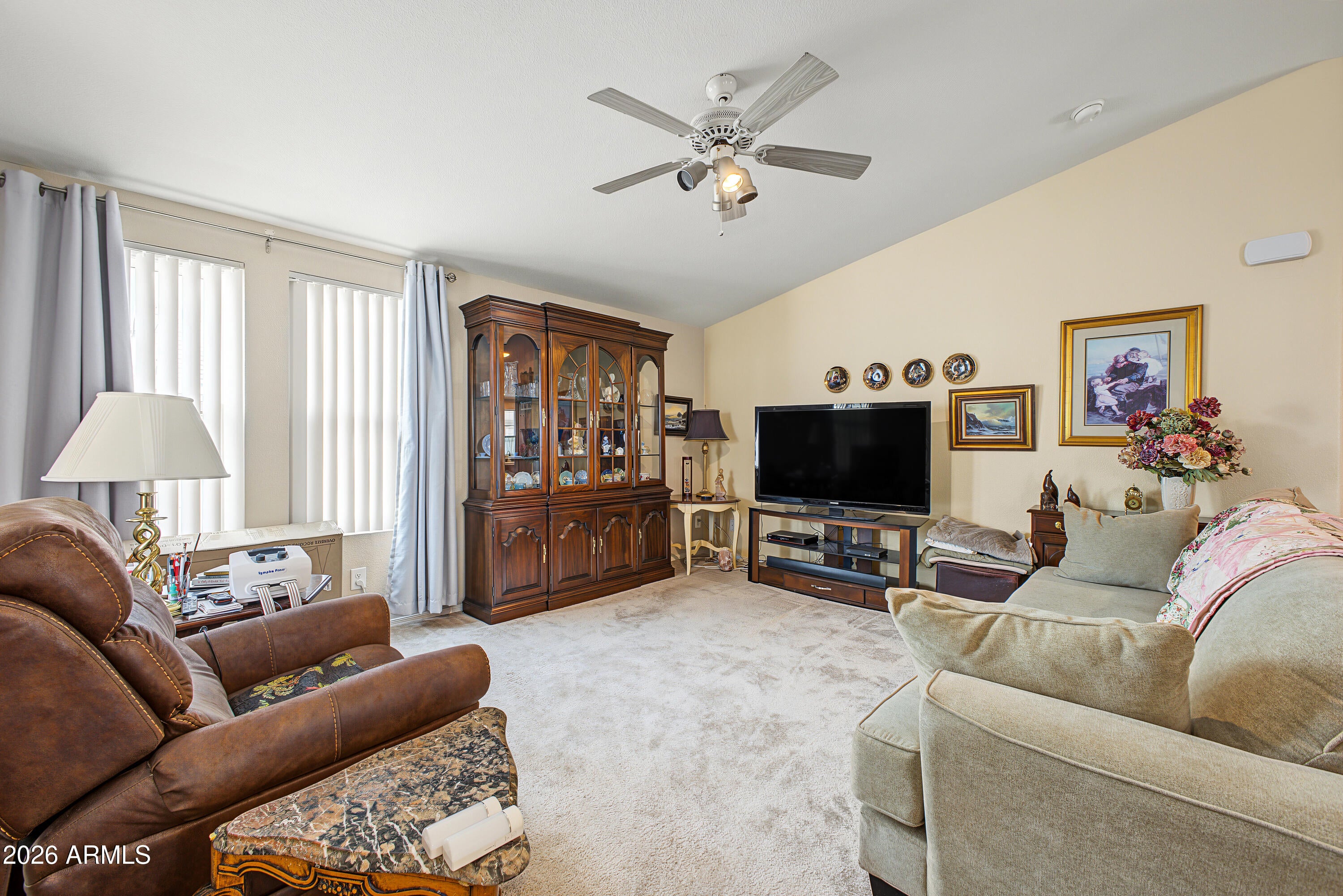 201 S GREENFIELD Road 264