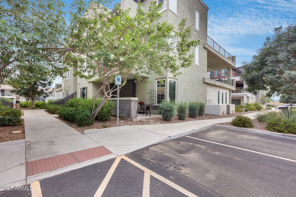 Photo of 1250 N Abbey Lane #254, Chandler, AZ 85226 (MLS # 6914854)