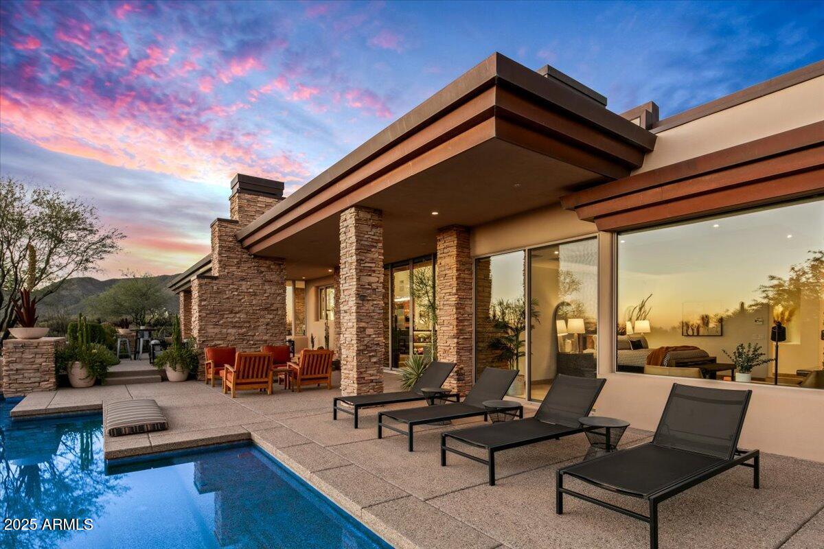 11128 E MESQUITE Drive