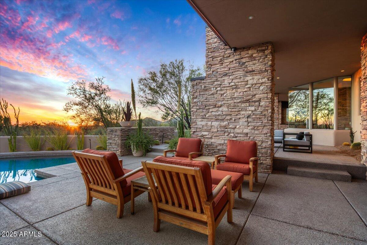 11128 E MESQUITE Drive