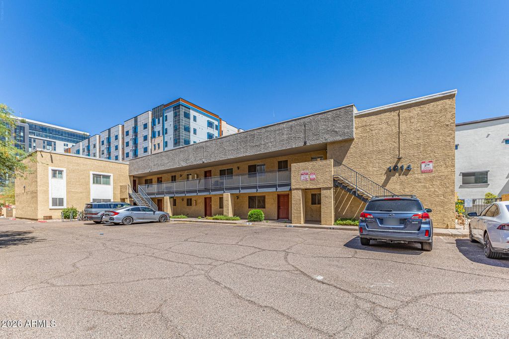 Photo of 1014 E Spence Avenue #208, Tempe, AZ 85281 (MLS # 7012147)
