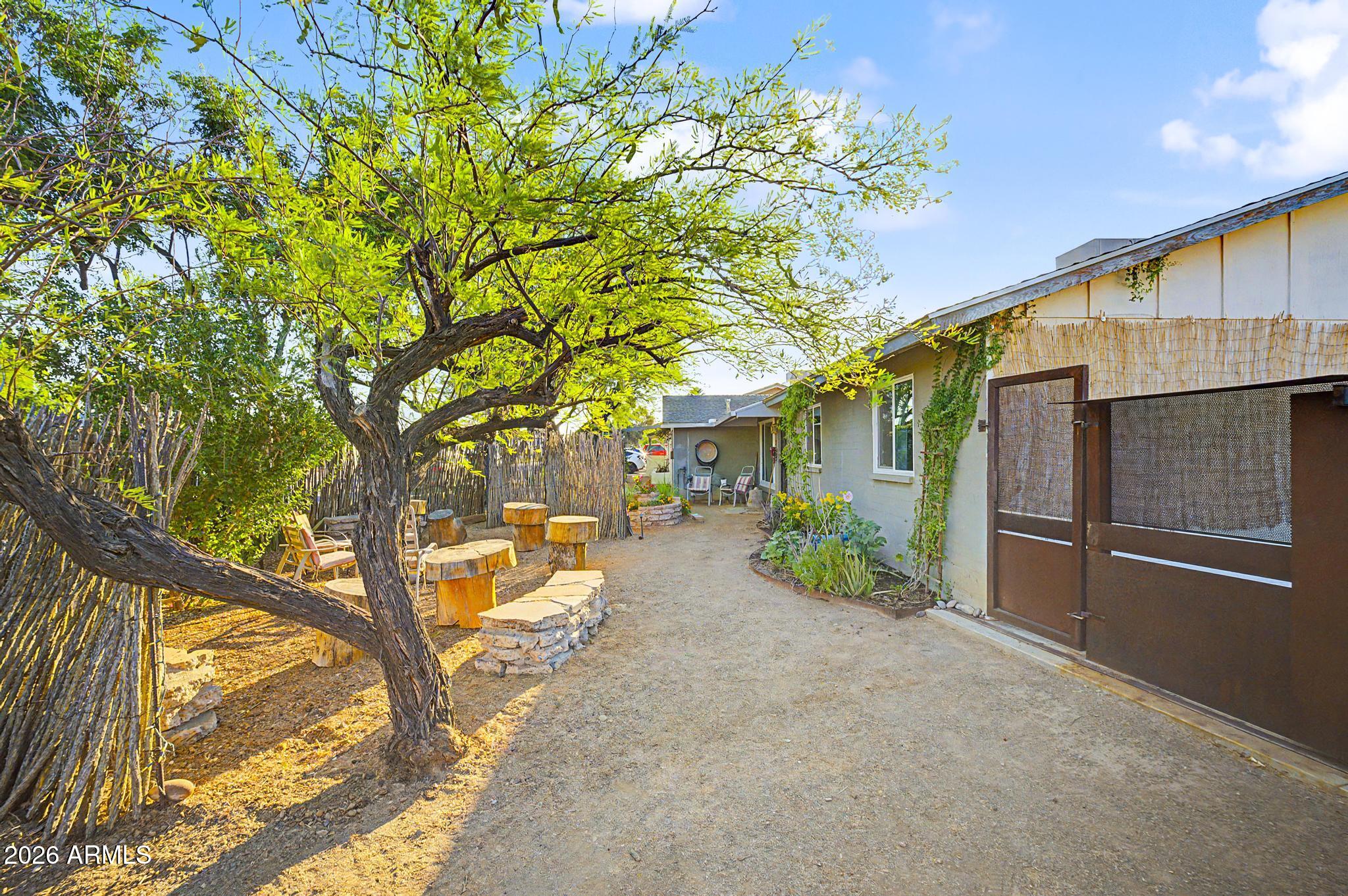 8243 E Monte Vista Road