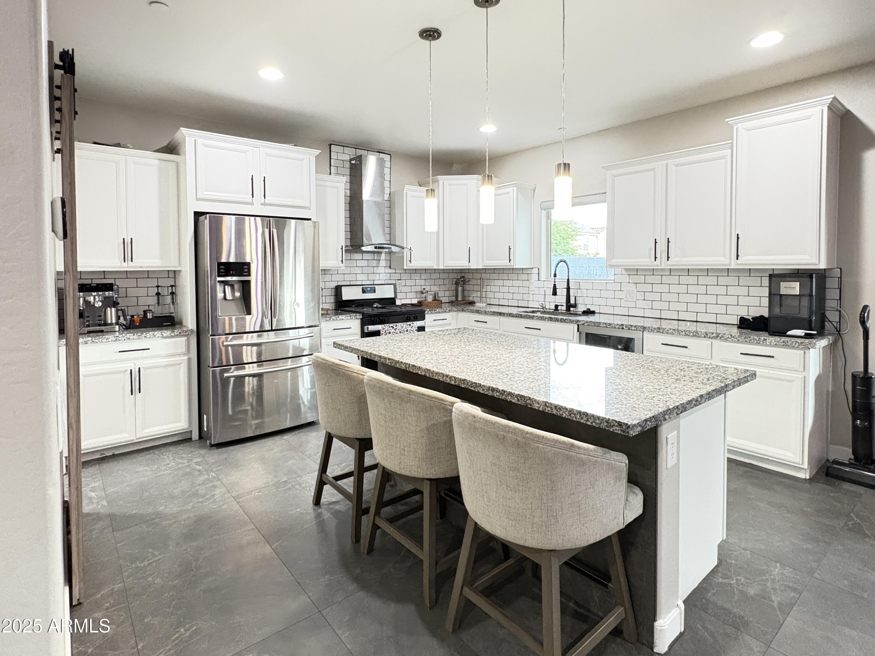 21131 W ALVARADO Road