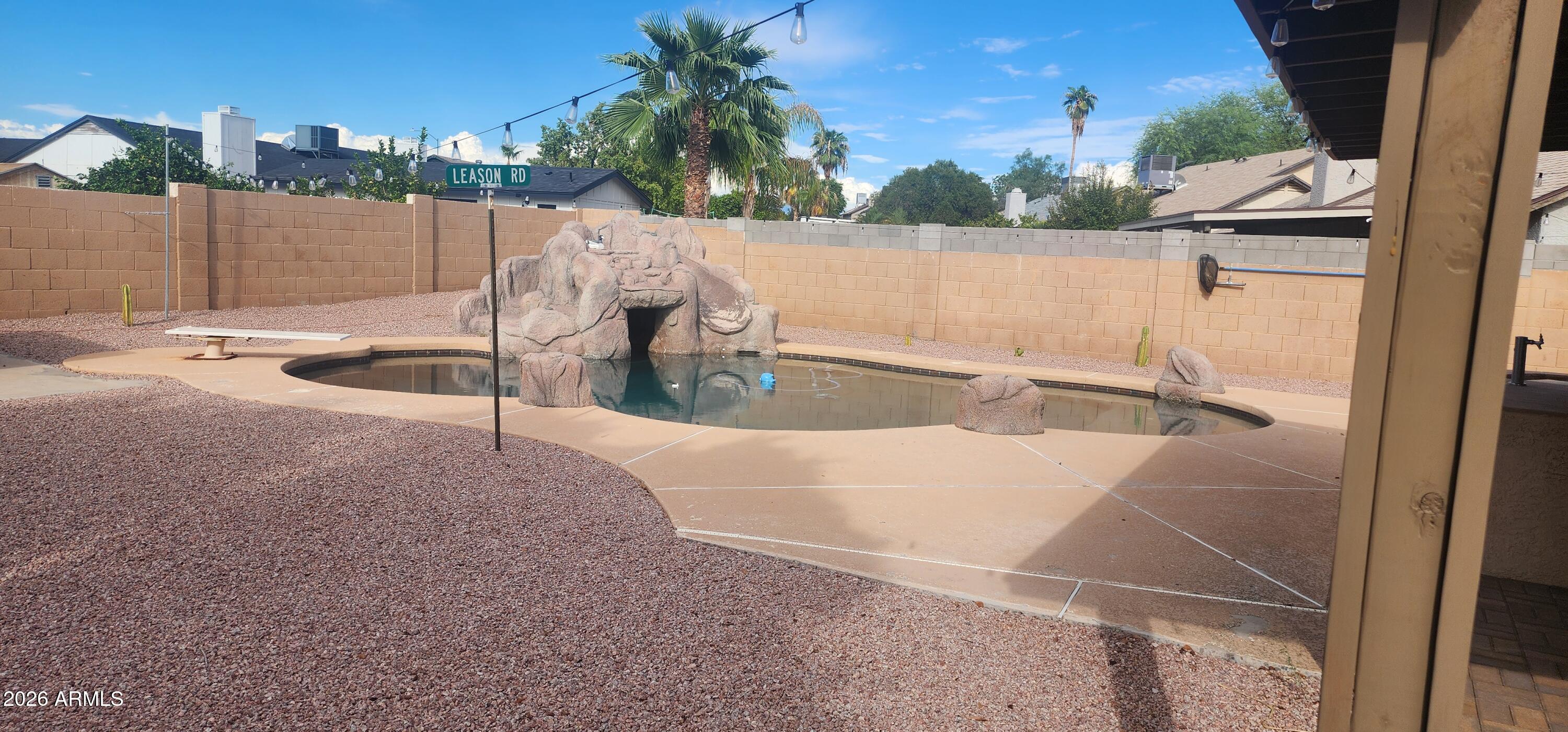 4804 E PRINCESS Drive