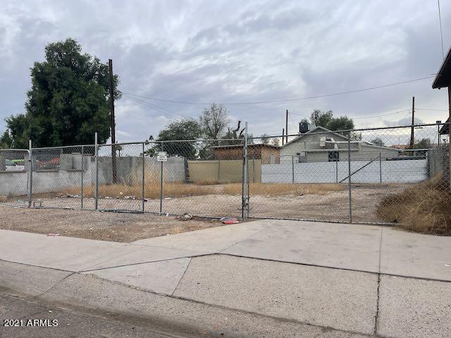 Photo 3 of 6 of 1006 S 5TH Avenue 21 land
