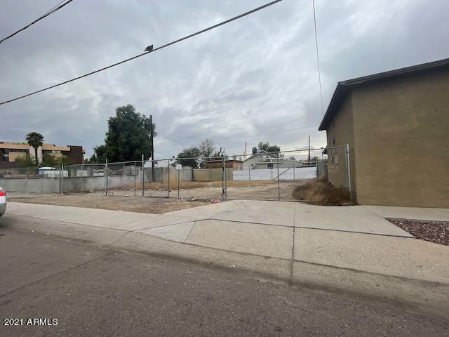 Photo 2 of 6 of 1006 S 5TH Avenue 21 land