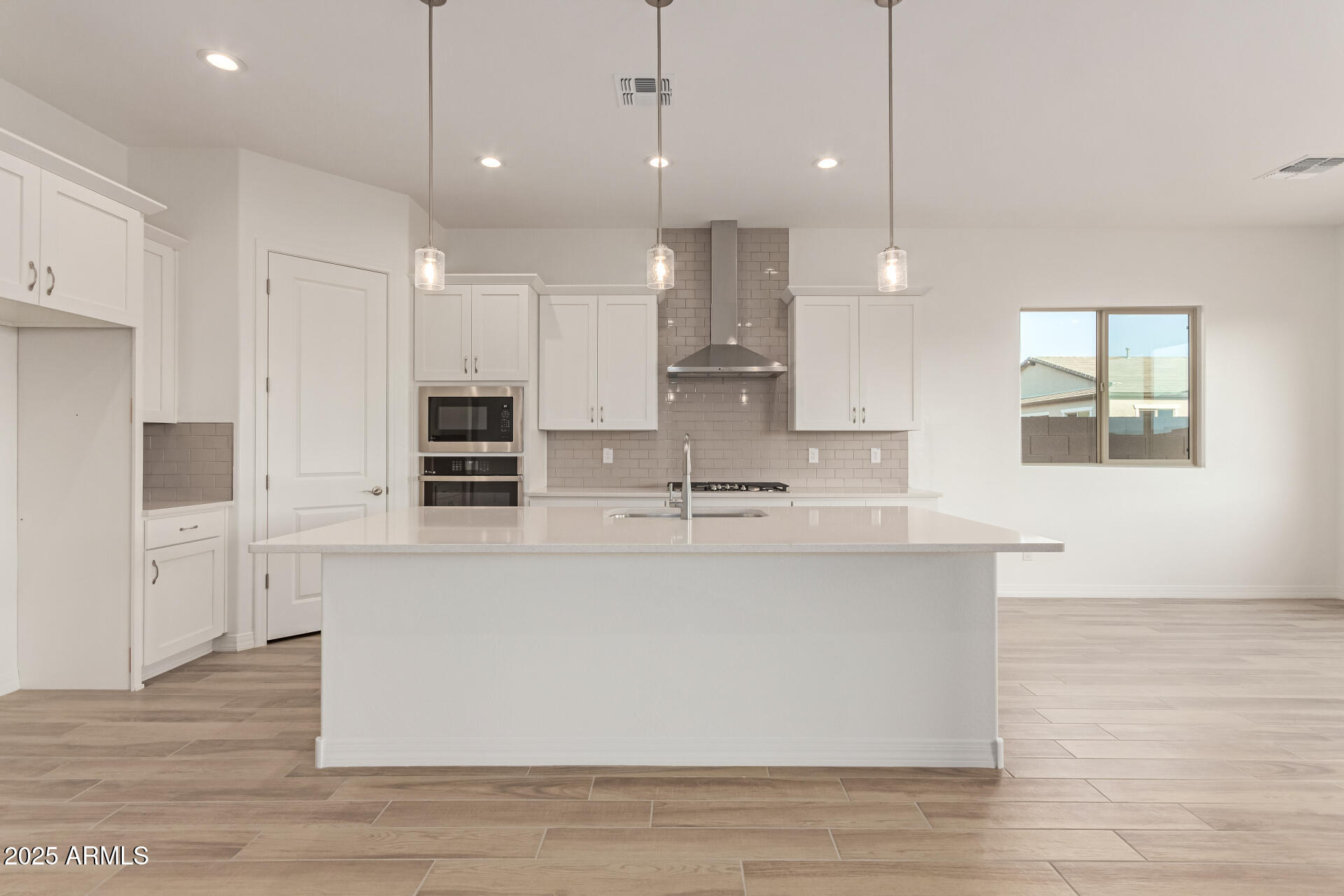 4831 W CAPISTRANO Avenue