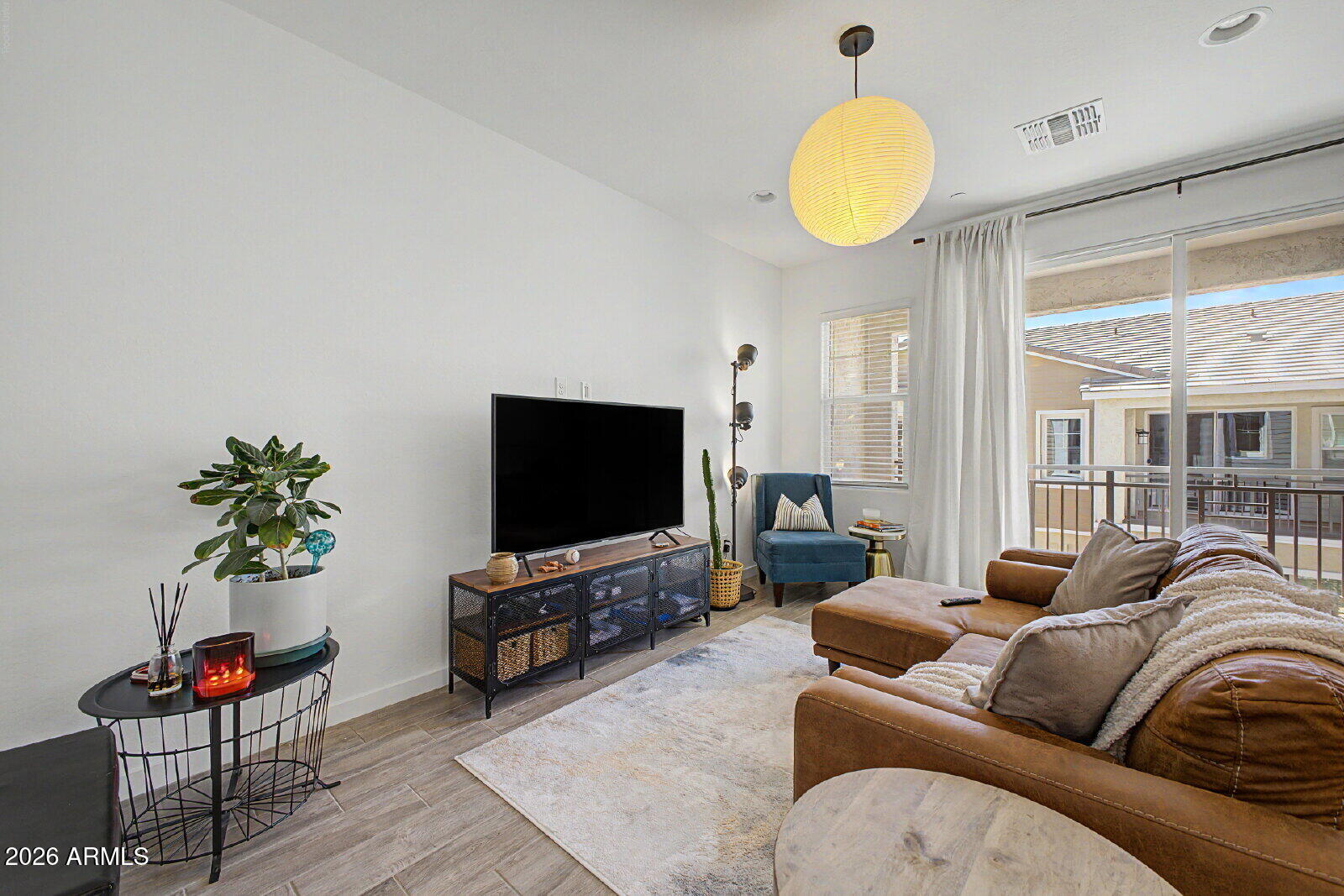 8149 E PETUNIA Avenue 1054