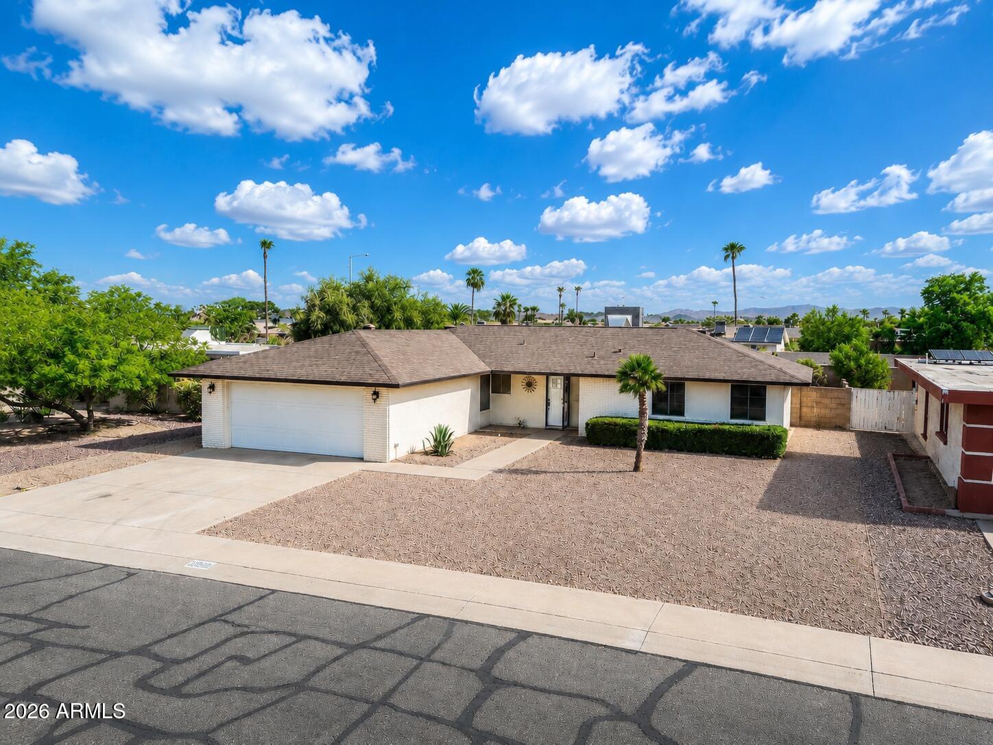 10610 W GARNETTE Drive