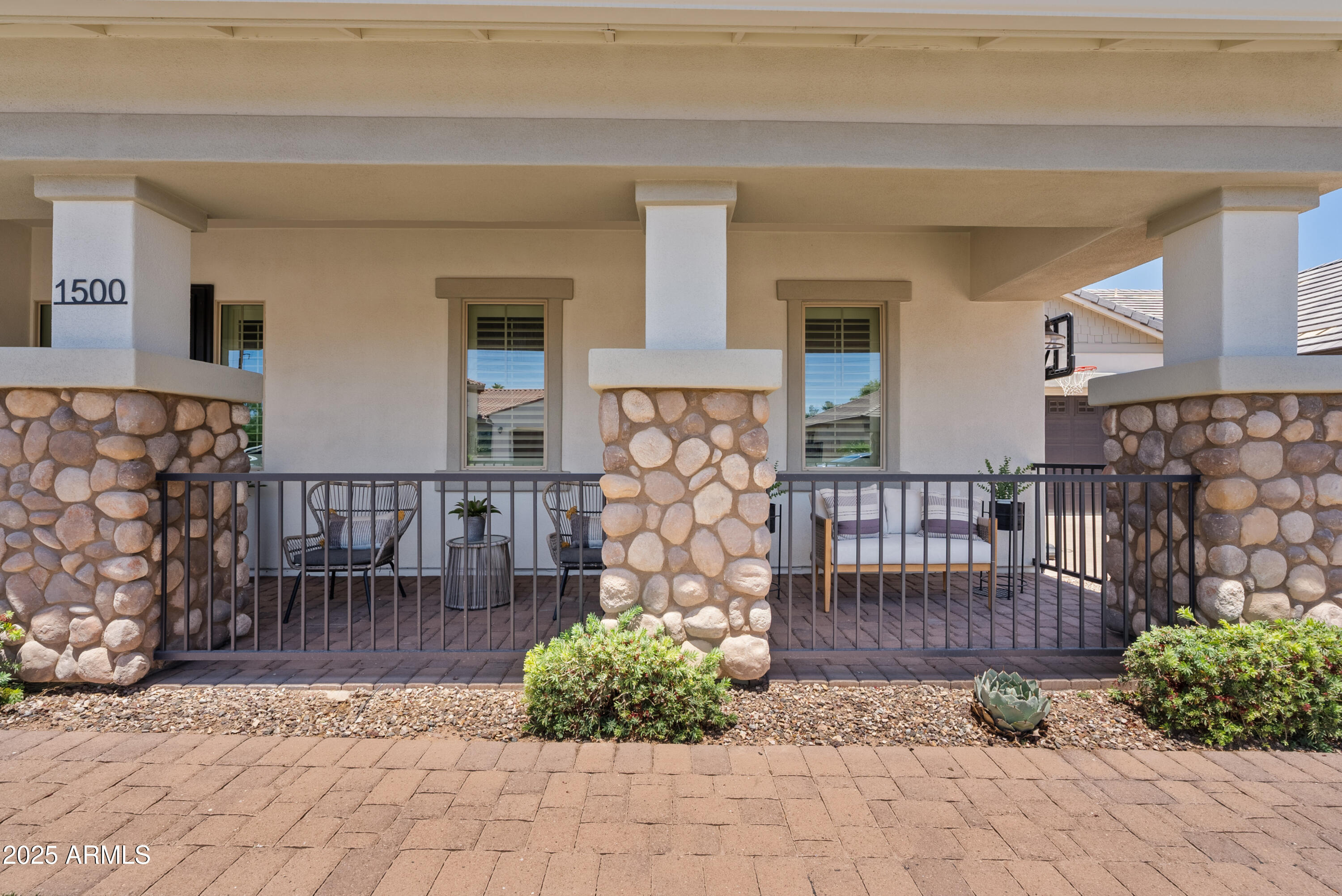 1500 E SAGITTARIUS Place