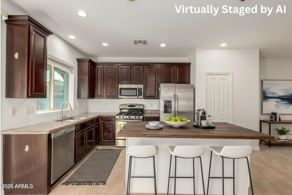 Photo of 813 W Love Road, San Tan Valley, AZ 85143 (MLS # 6997180)