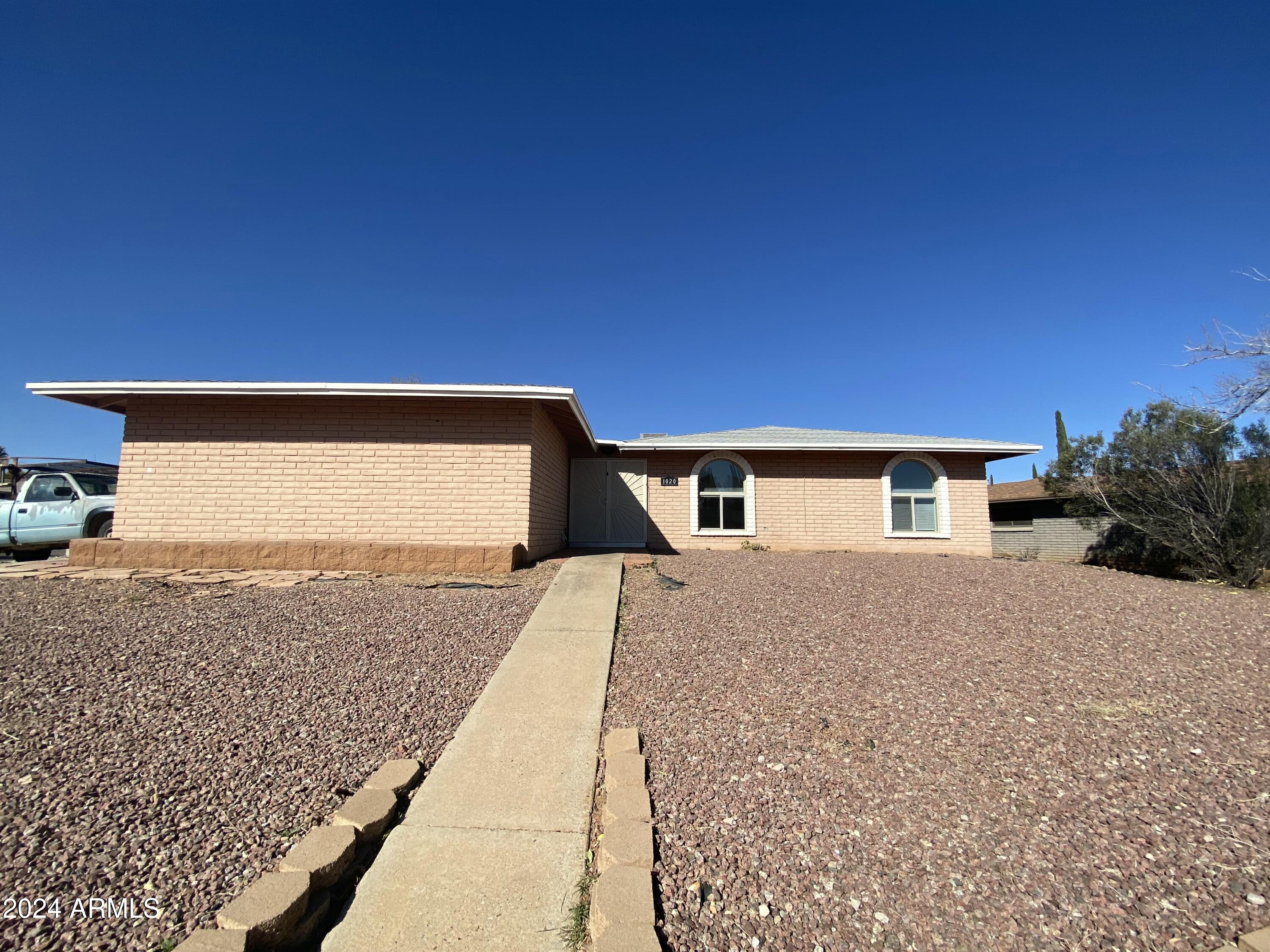 VISTA VILLAGE 3 - Residential