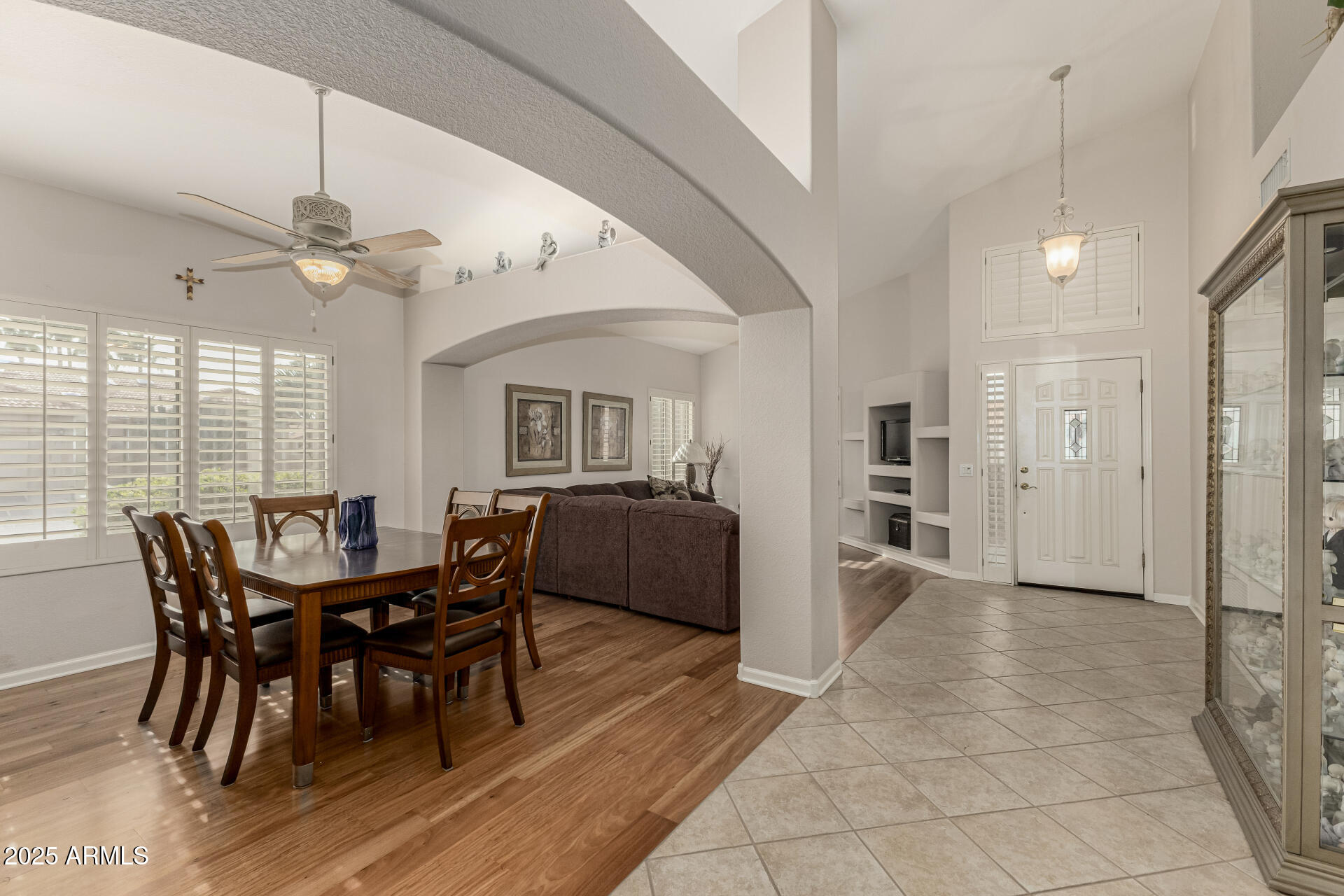 24813 S BRIARCREST Drive