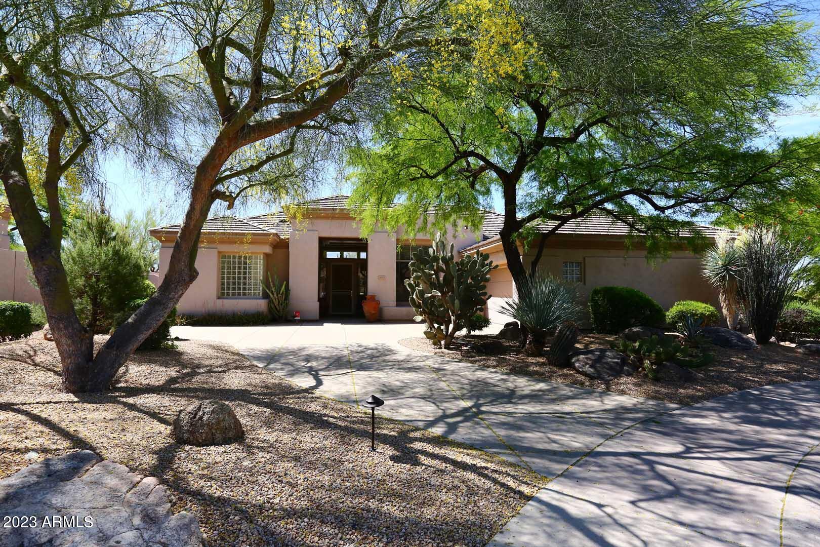 6335 E MARIOCA Circle