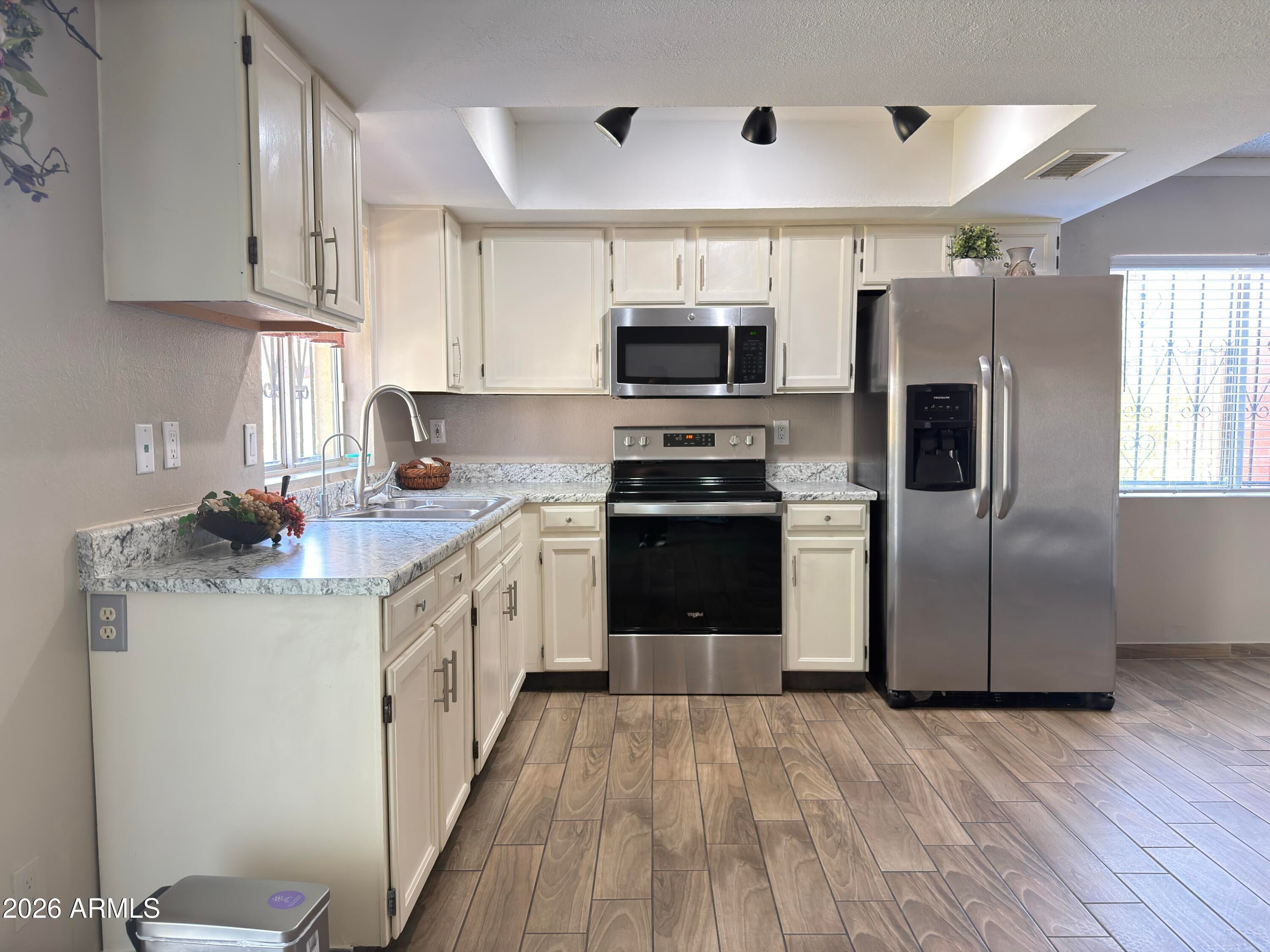 615 N 61ST Drive