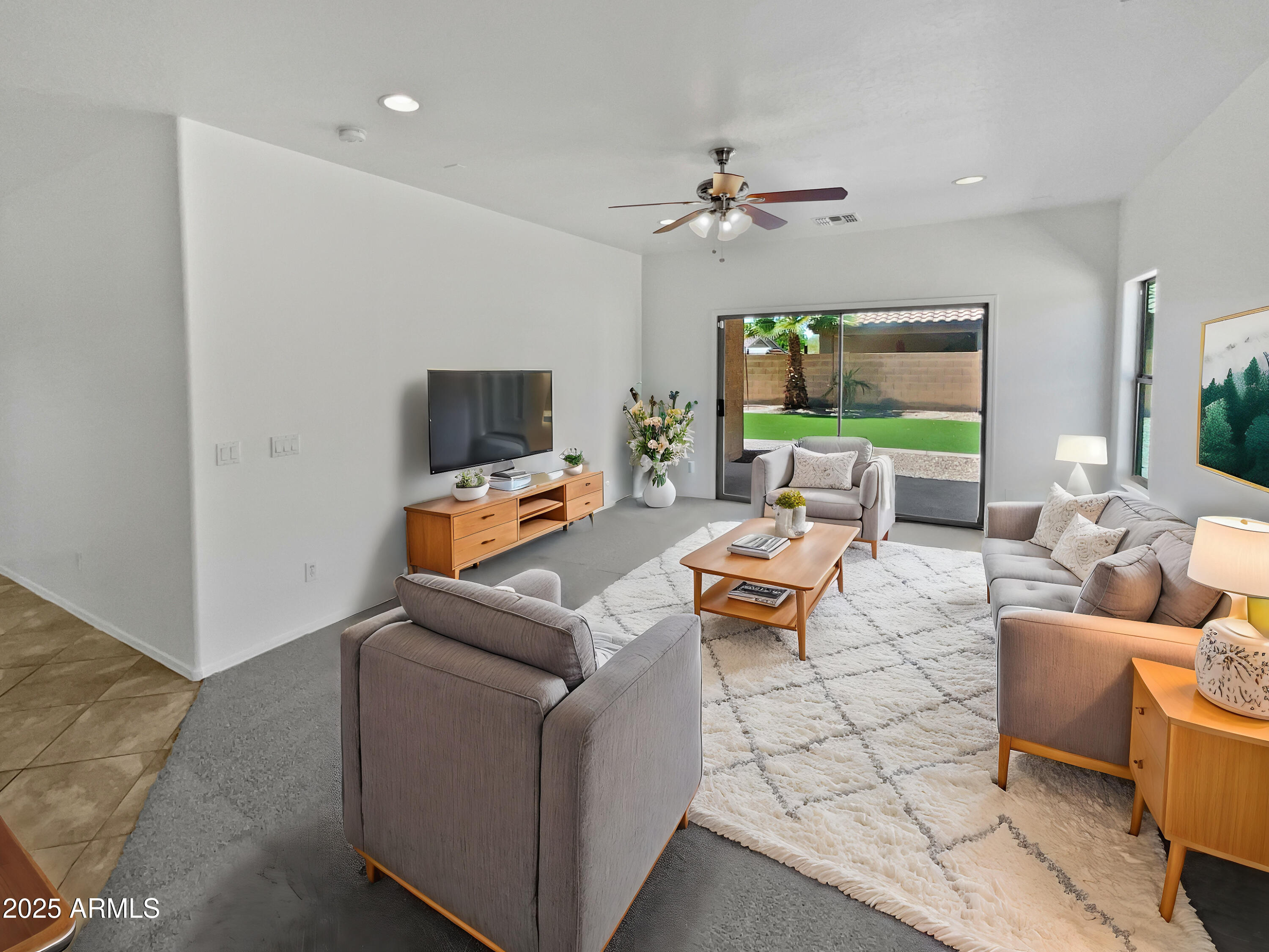 8616 S 57TH Drive
