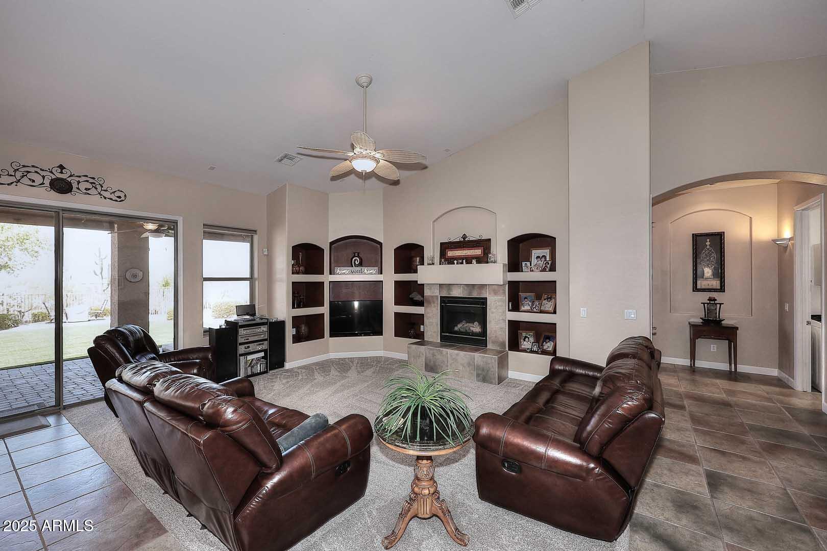 32424 N 44TH Place