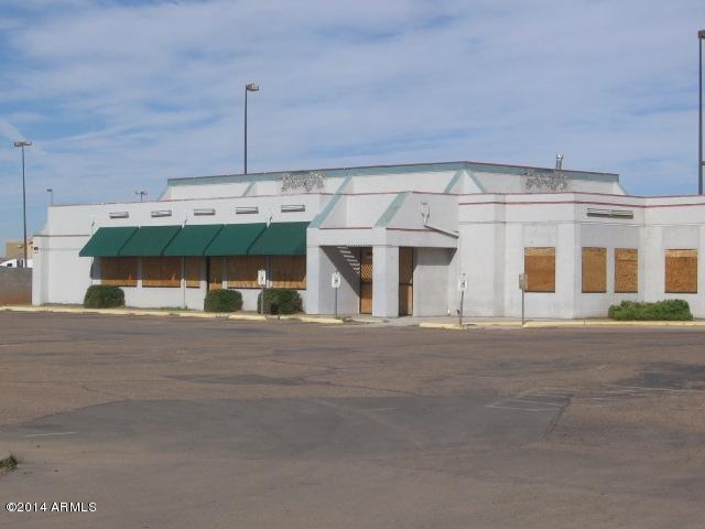 Photo 1 of 20 — 401 N Mikes Pike Boulevard, Winslow, AZ 86047