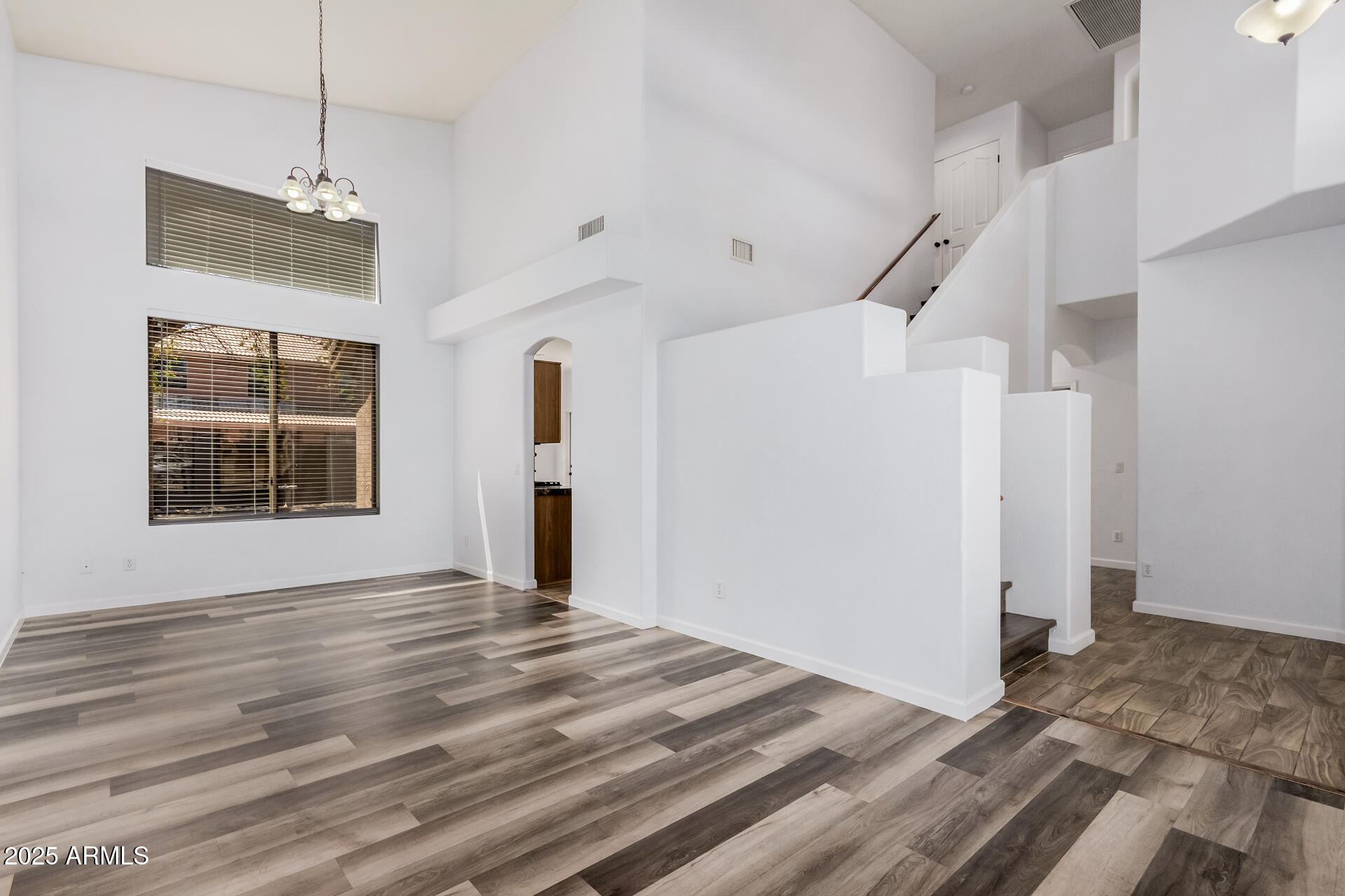 8037 W MOHAVE Street