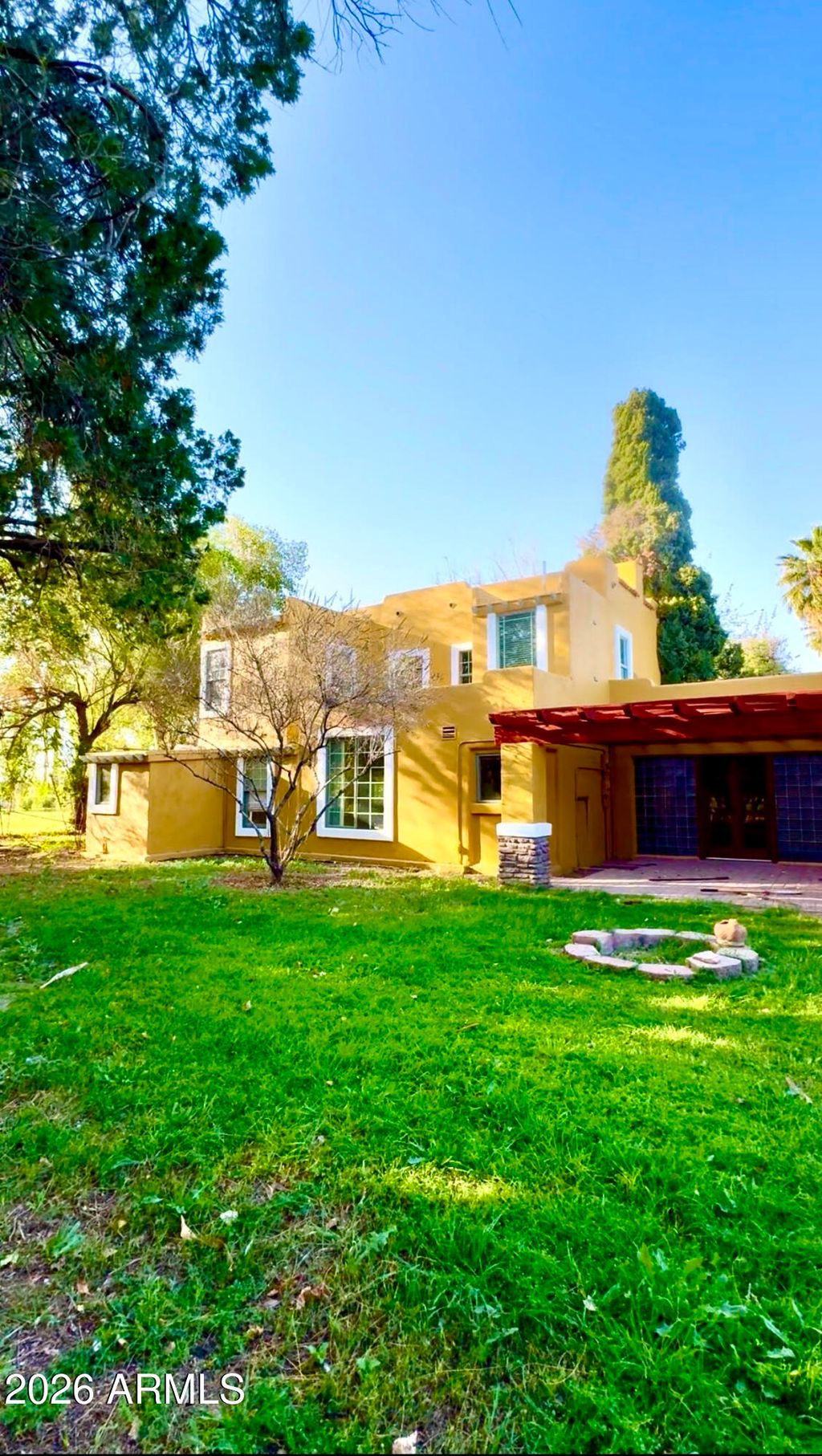 Photo of 333 E Carter Road, Phoenix, AZ 85042 (MLS # 6998595)