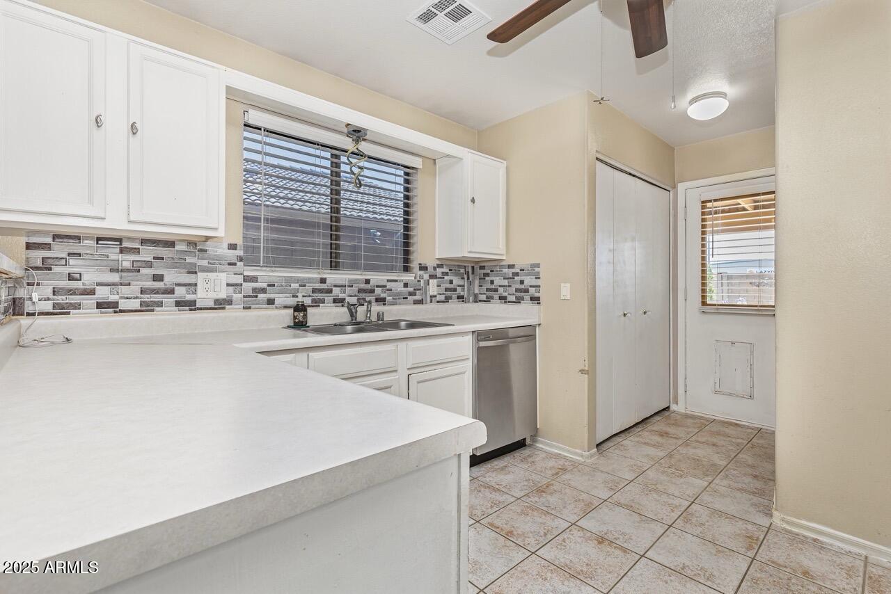 16940 N BRIARWOOD Drive