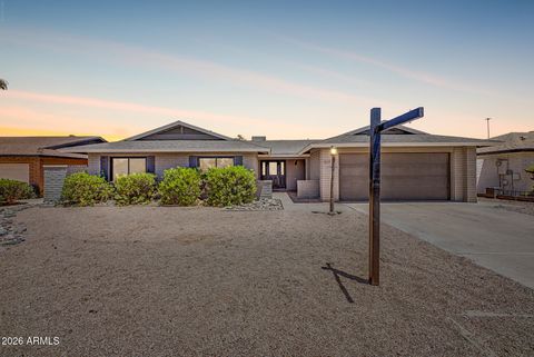 Photo of 3617 S Siesta Lane, Tempe, AZ 85282 (MLS # 7035292)