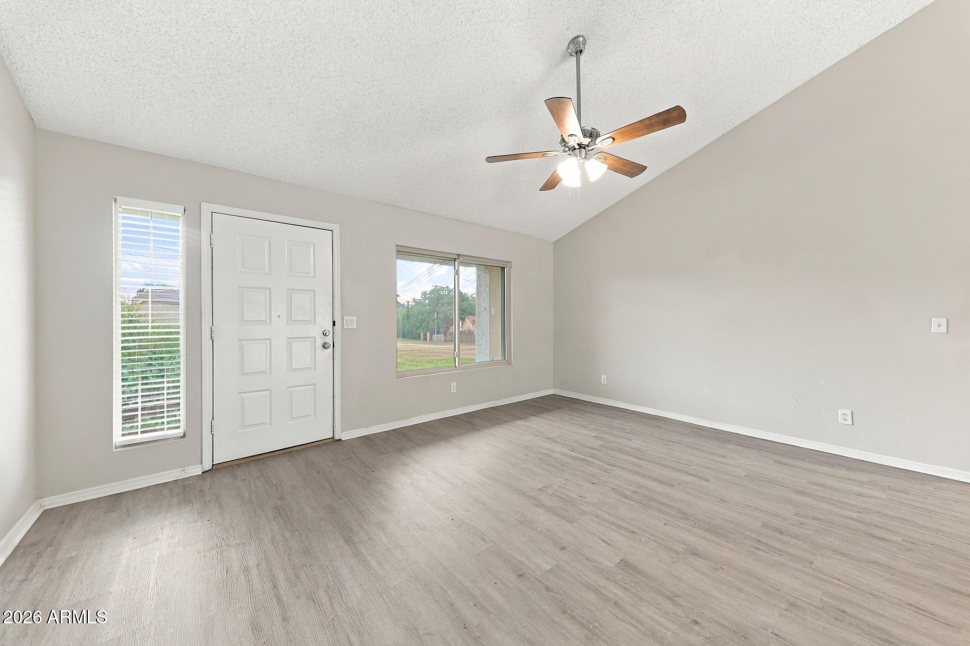 1350 E TONTO Lane