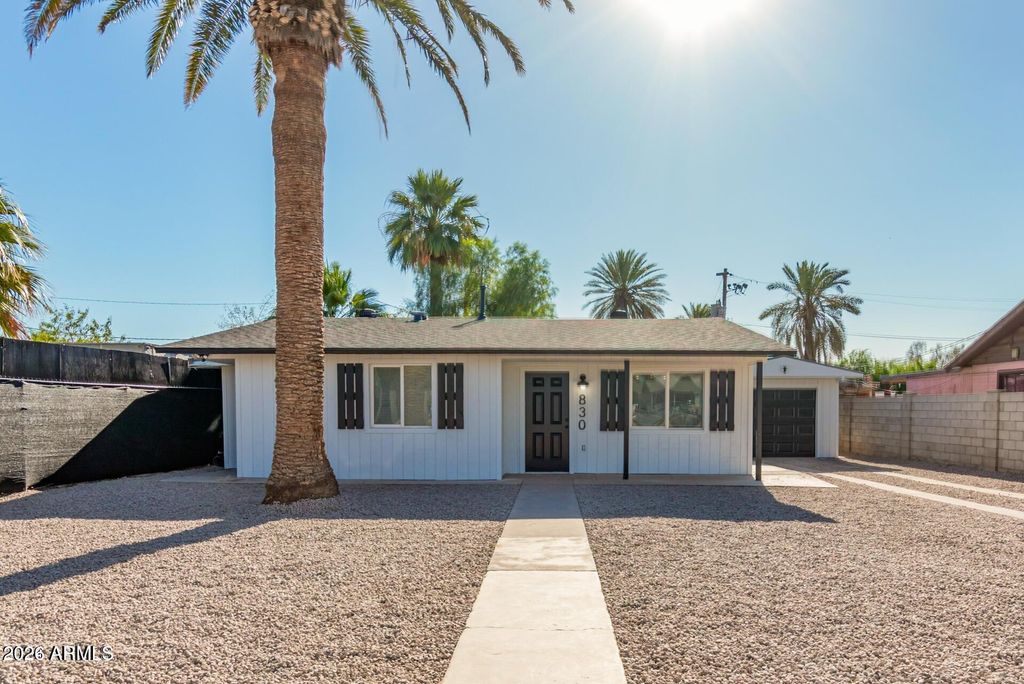 Photo of 830 S Greenleaf Lane, Avondale, AZ 85323 (MLS # 6996635)