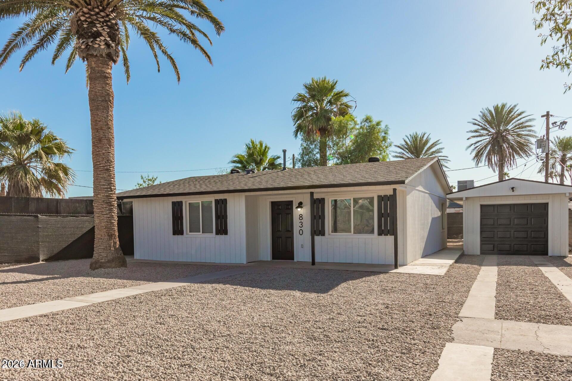 830 S GREENLEAF Lane