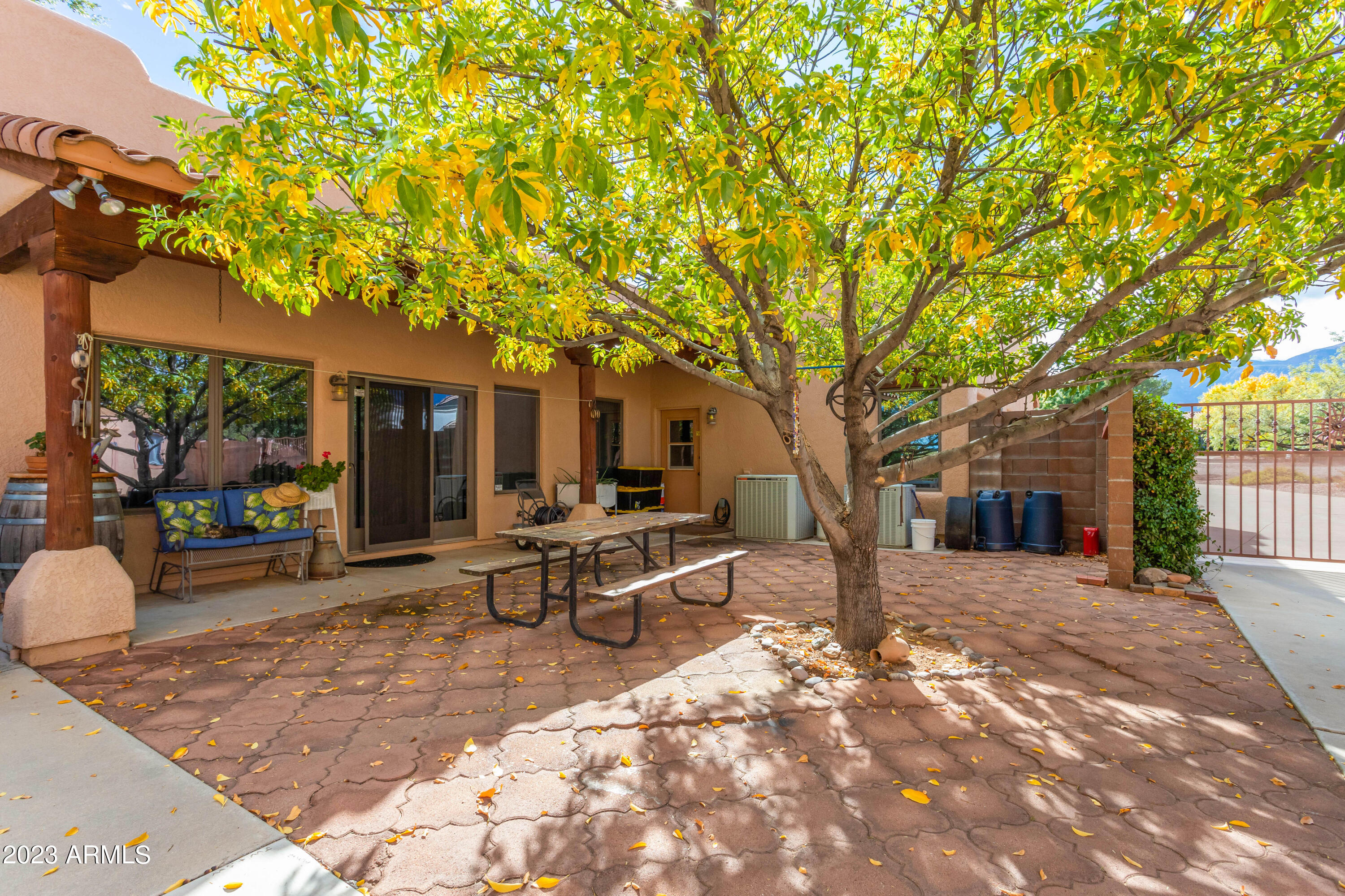 MOUNTAIN SHADOWS PHASE E - Residential