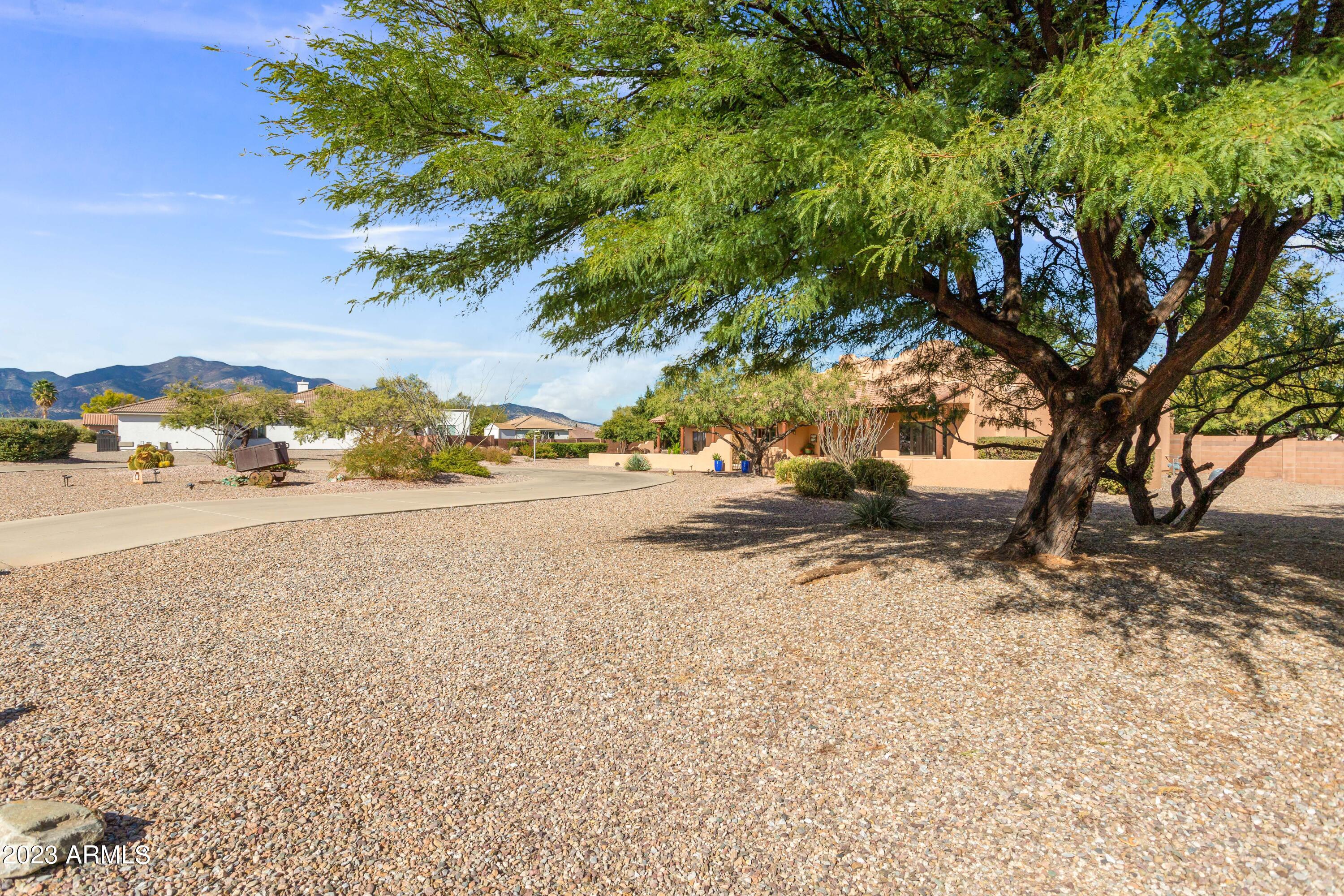 MOUNTAIN SHADOWS PHASE E - Residential