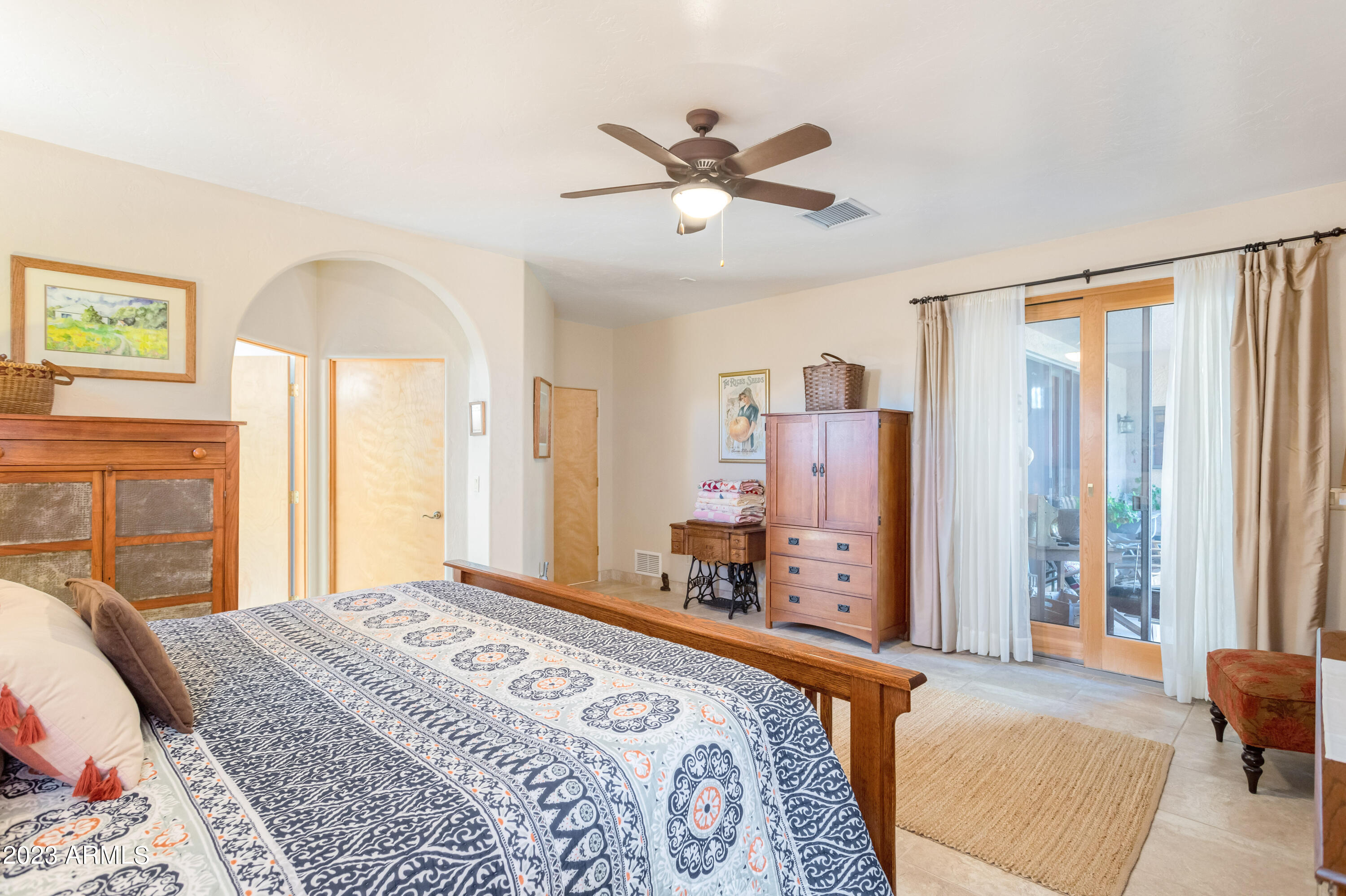 MOUNTAIN SHADOWS PHASE E - Residential