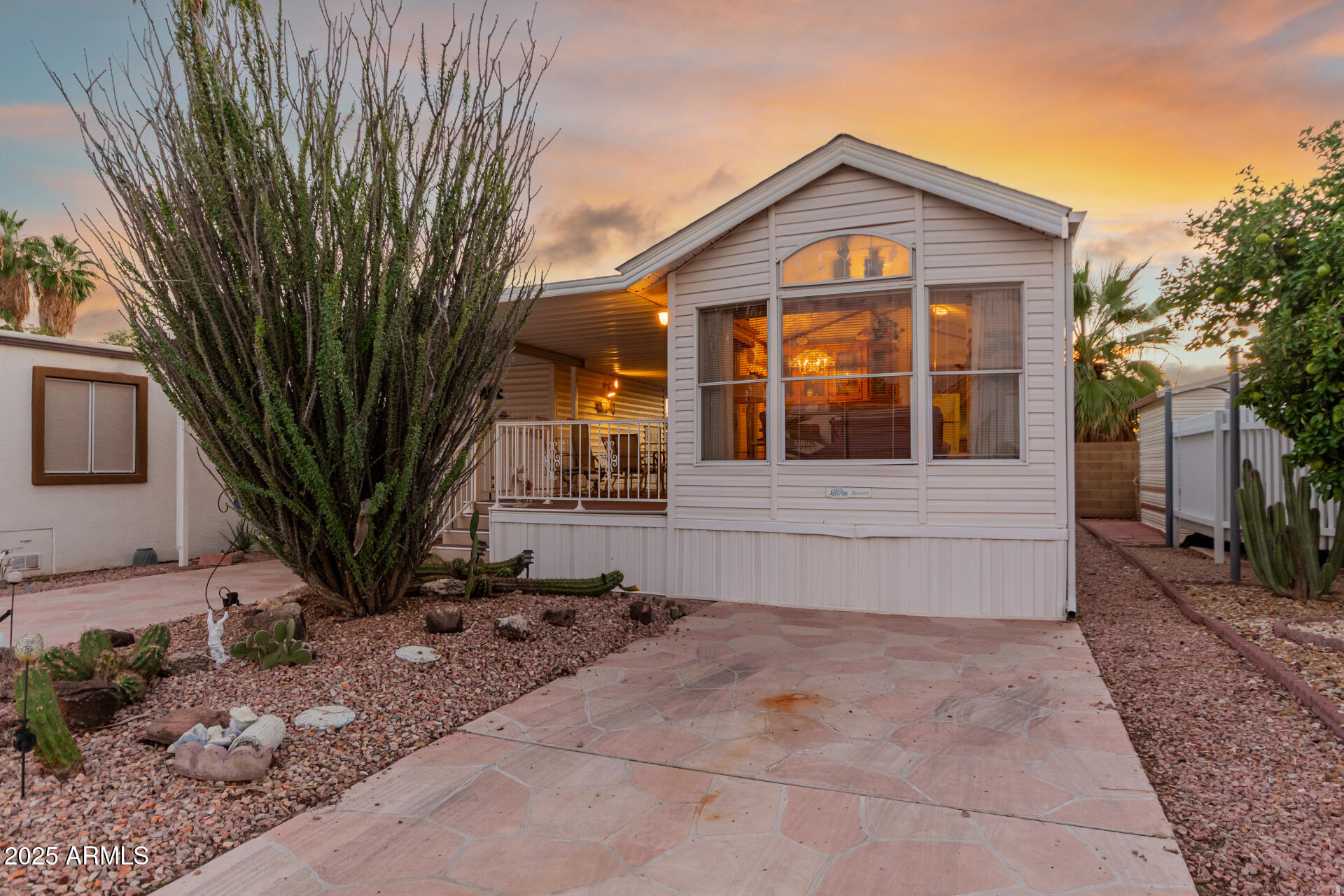 17200 W BELL Road 17