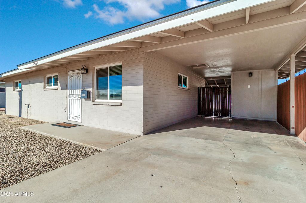 Photo of 2050 E 10th Street, Tempe, AZ 85281 (MLS # 6961731)