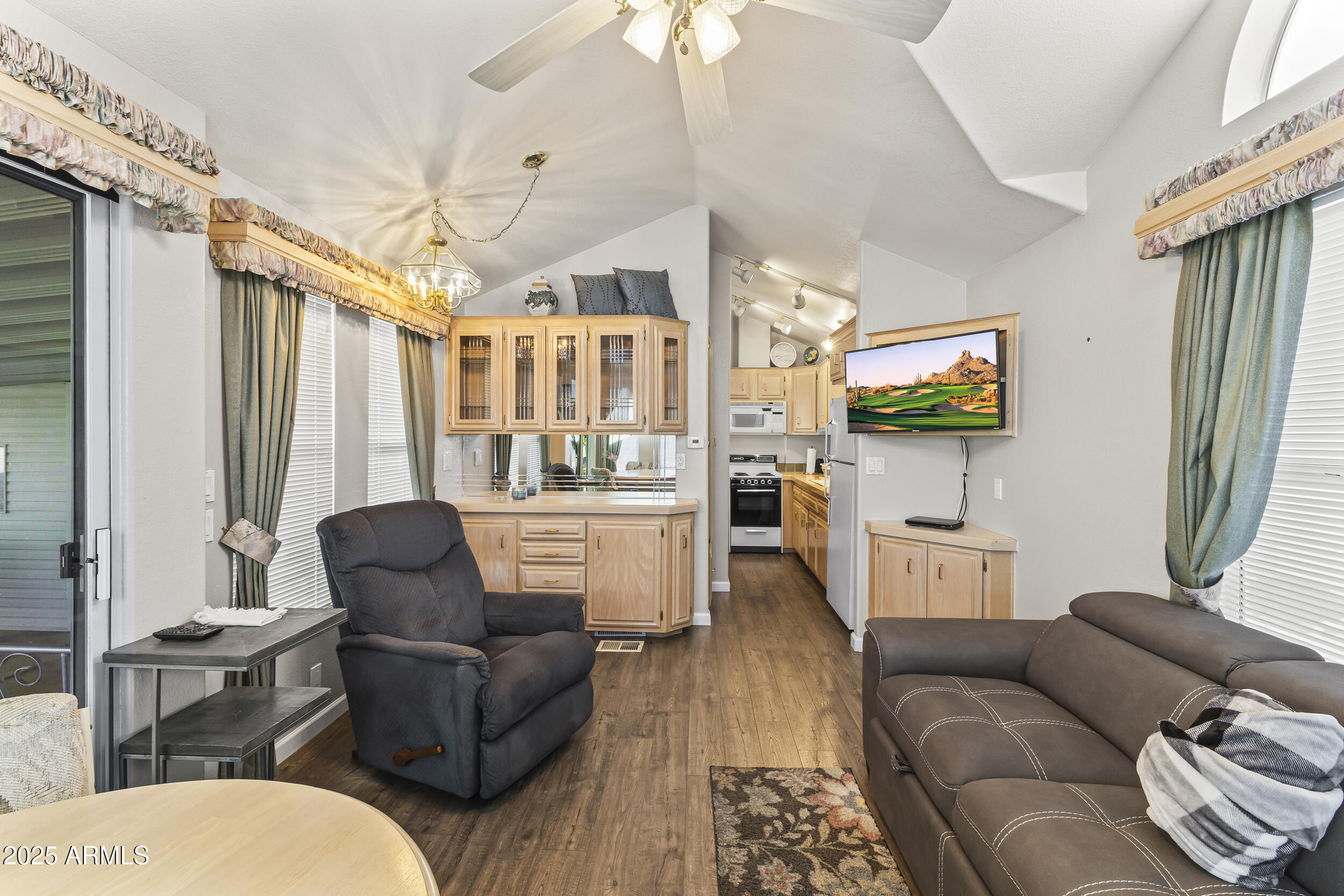 111 S GREENFIELD Road 238