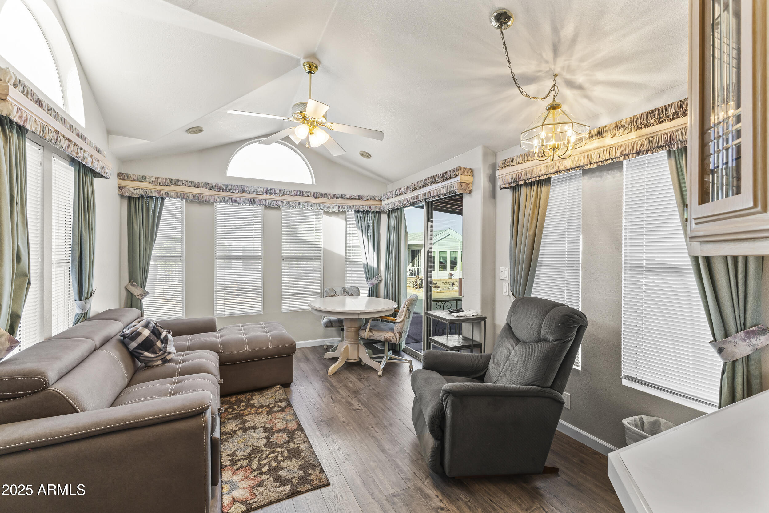 111 S GREENFIELD Road 238