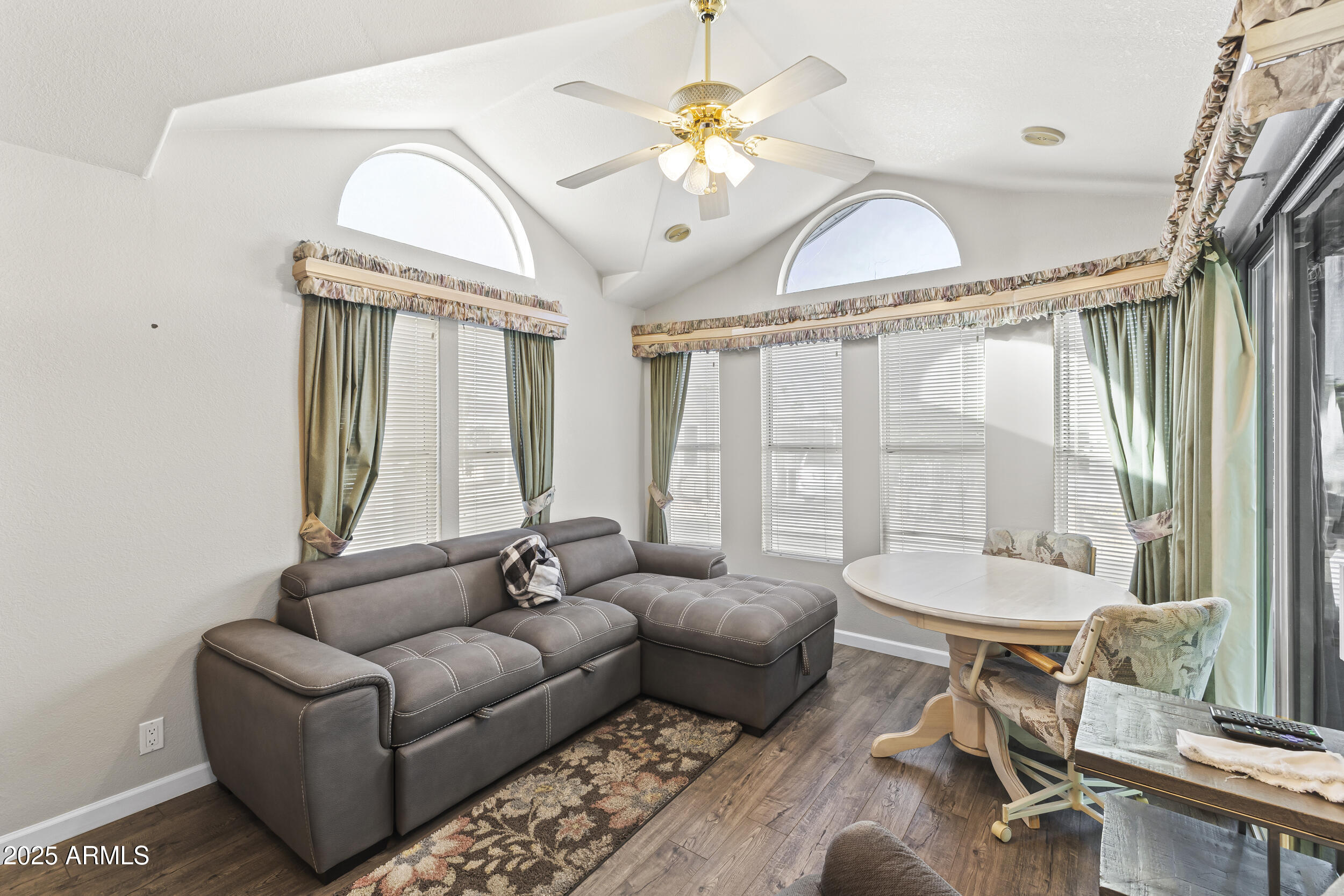 111 S GREENFIELD Road 238