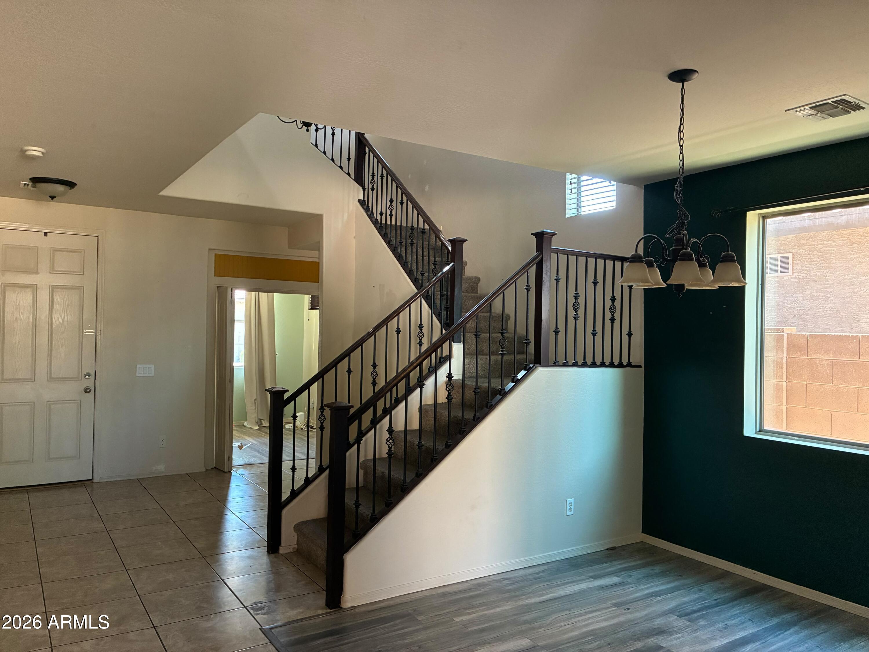 3340 S SUNLAND Drive
