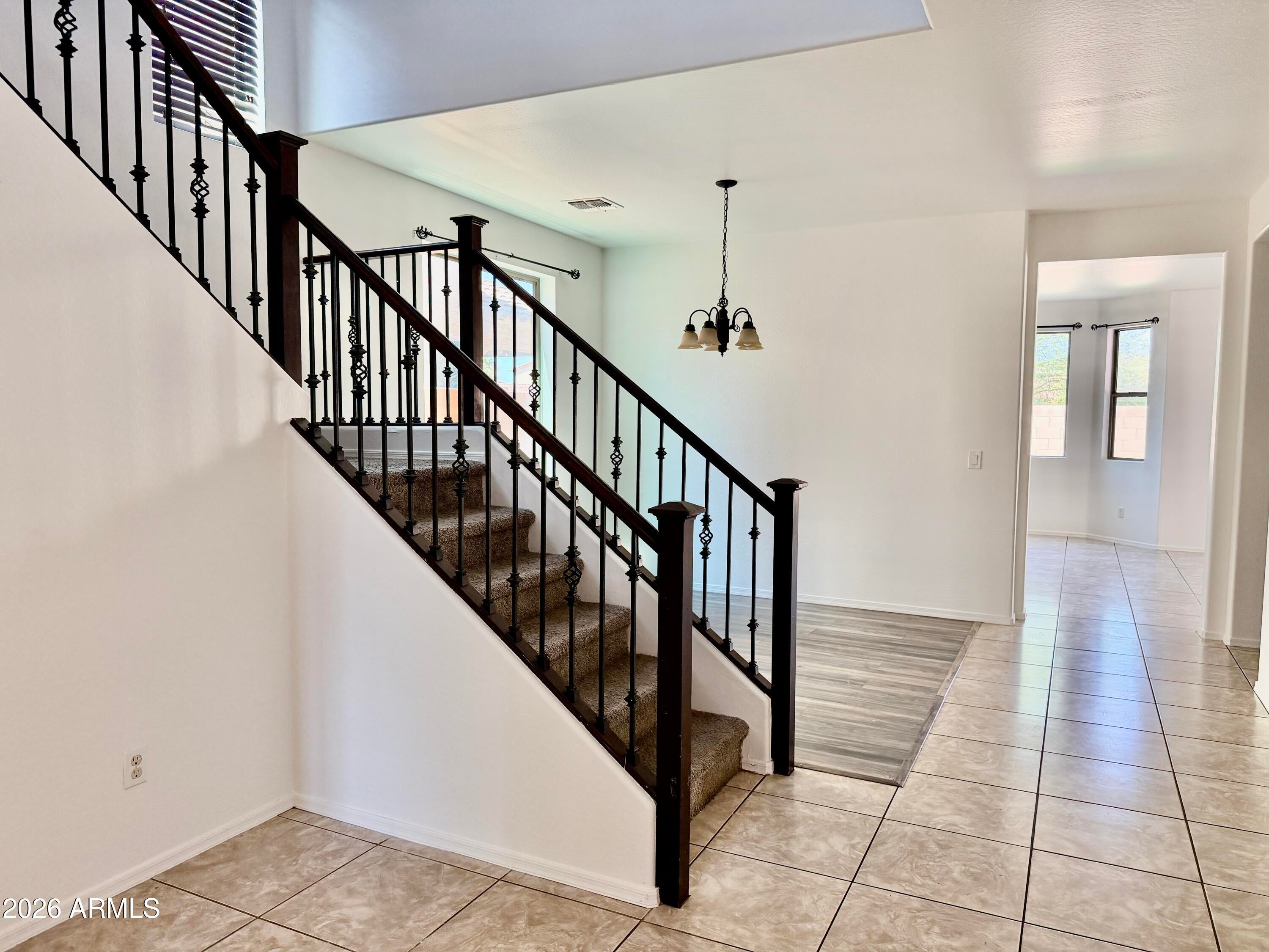 3340 S SUNLAND Drive