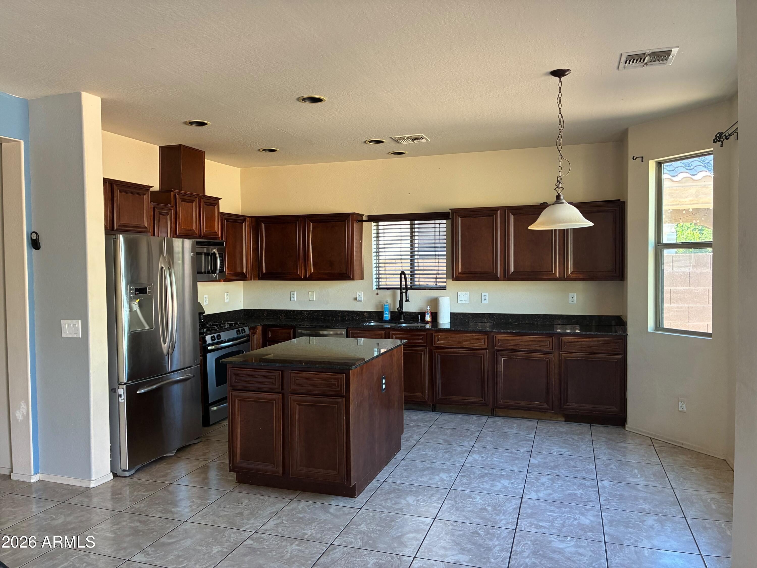 3340 S SUNLAND Drive