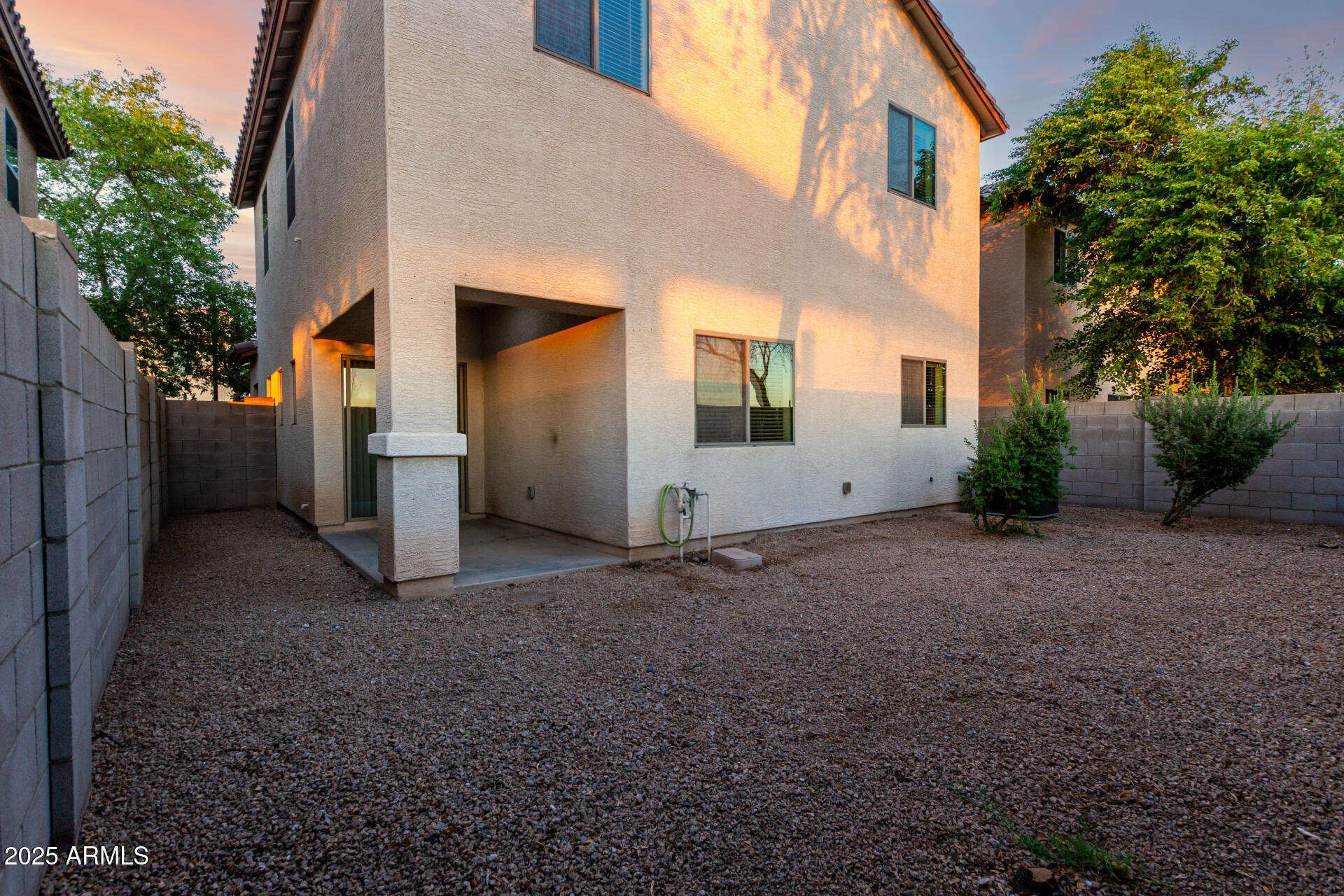 10225 W CAMELBACK Road 33