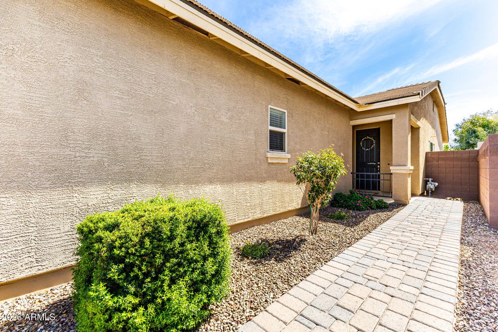 Photo of 797 W Banyan Avenue, Queen Creek, AZ 85140 (MLS # 6990650)