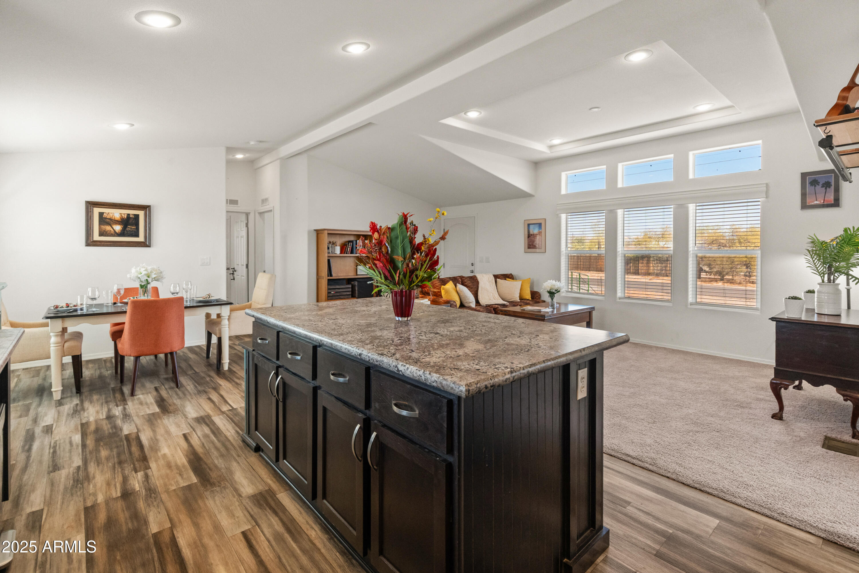 Apache Junction, Arizona 85120, United States, 3 Bedrooms Bedrooms, ,2 BathroomsBathrooms,Residential,Pending,8149