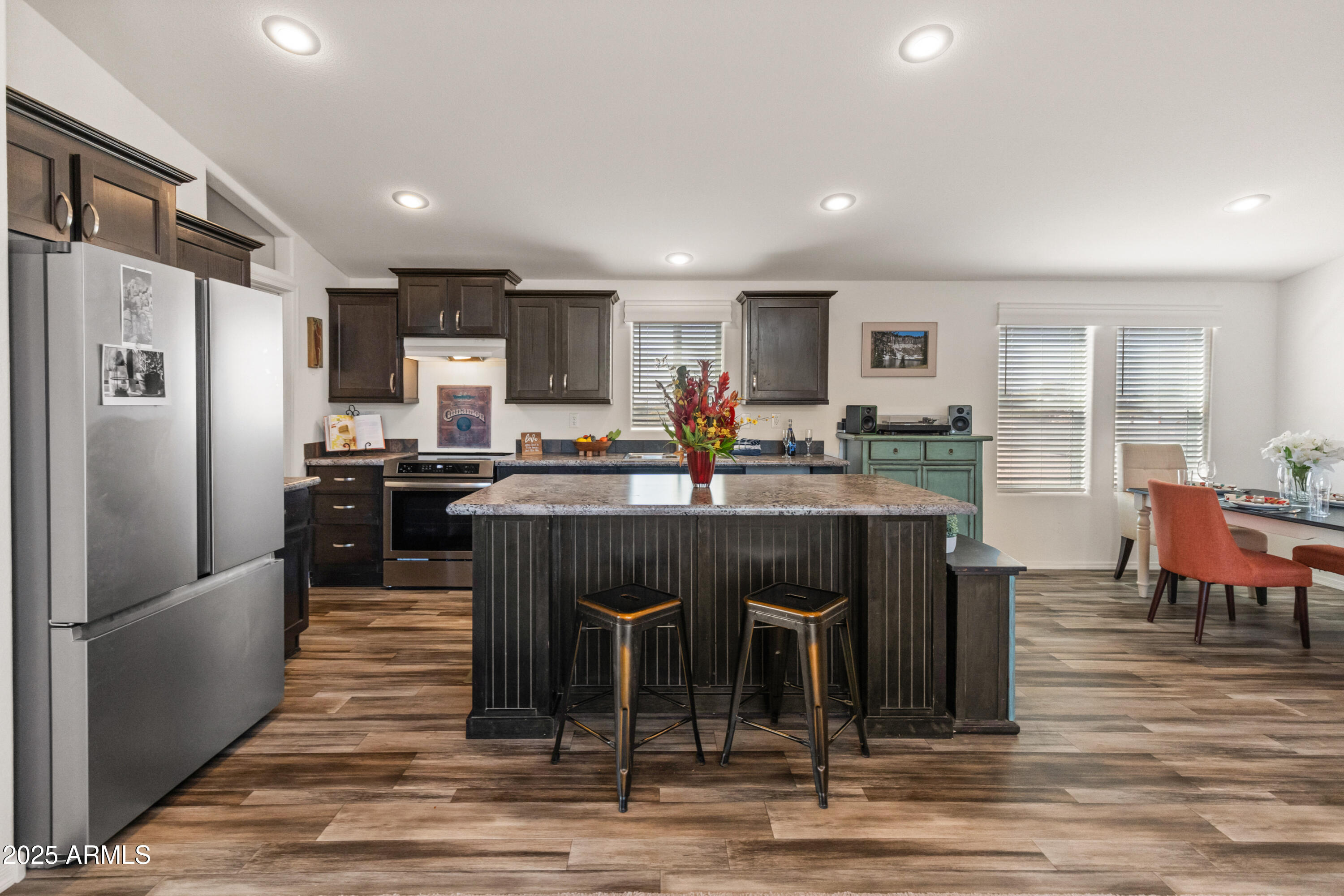 Apache Junction, Arizona 85120, United States, 3 Bedrooms Bedrooms, ,2 BathroomsBathrooms,Residential,Pending,8149