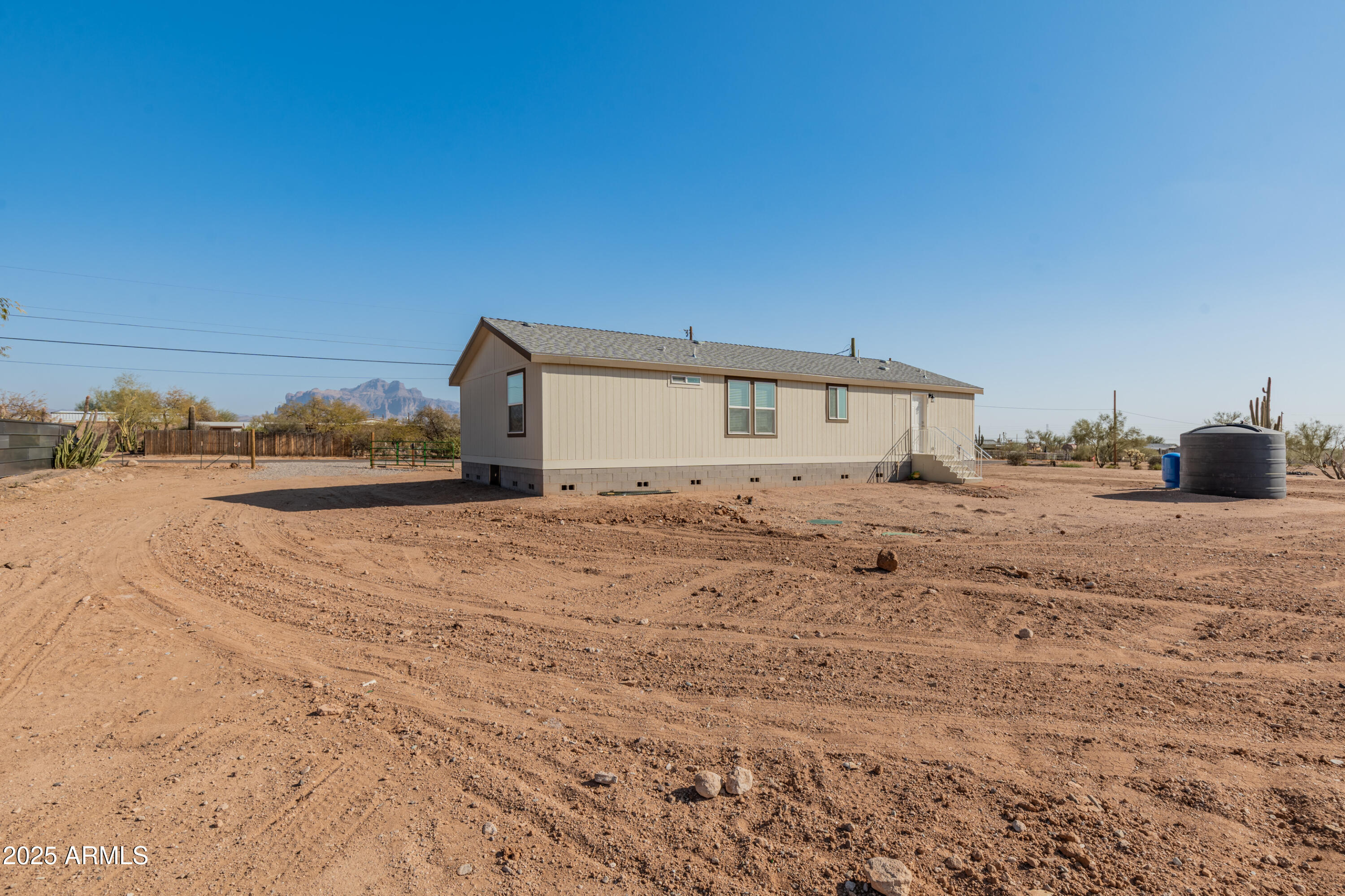Apache Junction, Arizona 85120, United States, 3 Bedrooms Bedrooms, ,2 BathroomsBathrooms,Residential,Pending,8149